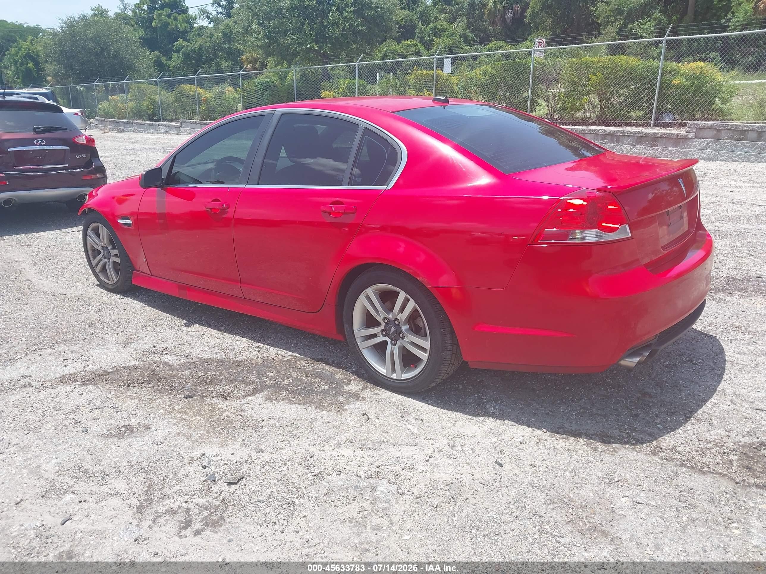 2008 Pontiac G8   Red vin: 6G2ER57798L144403