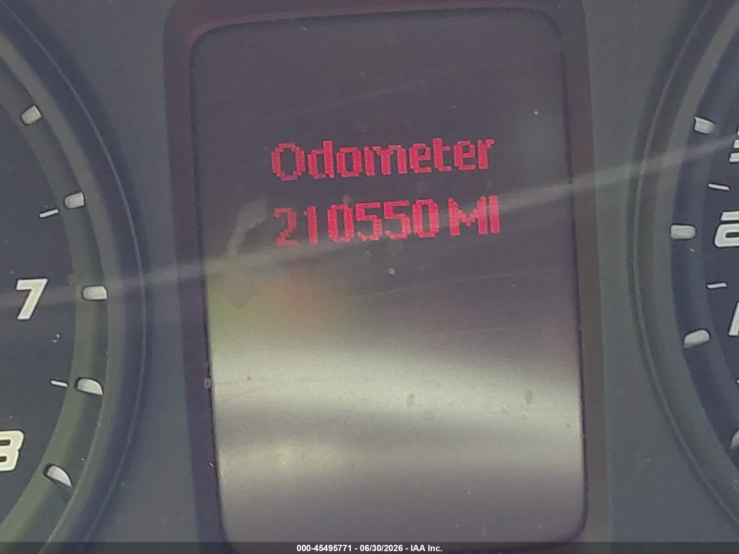 2009 Pontiac G8   White vin: 6G2ER577X9L209759
