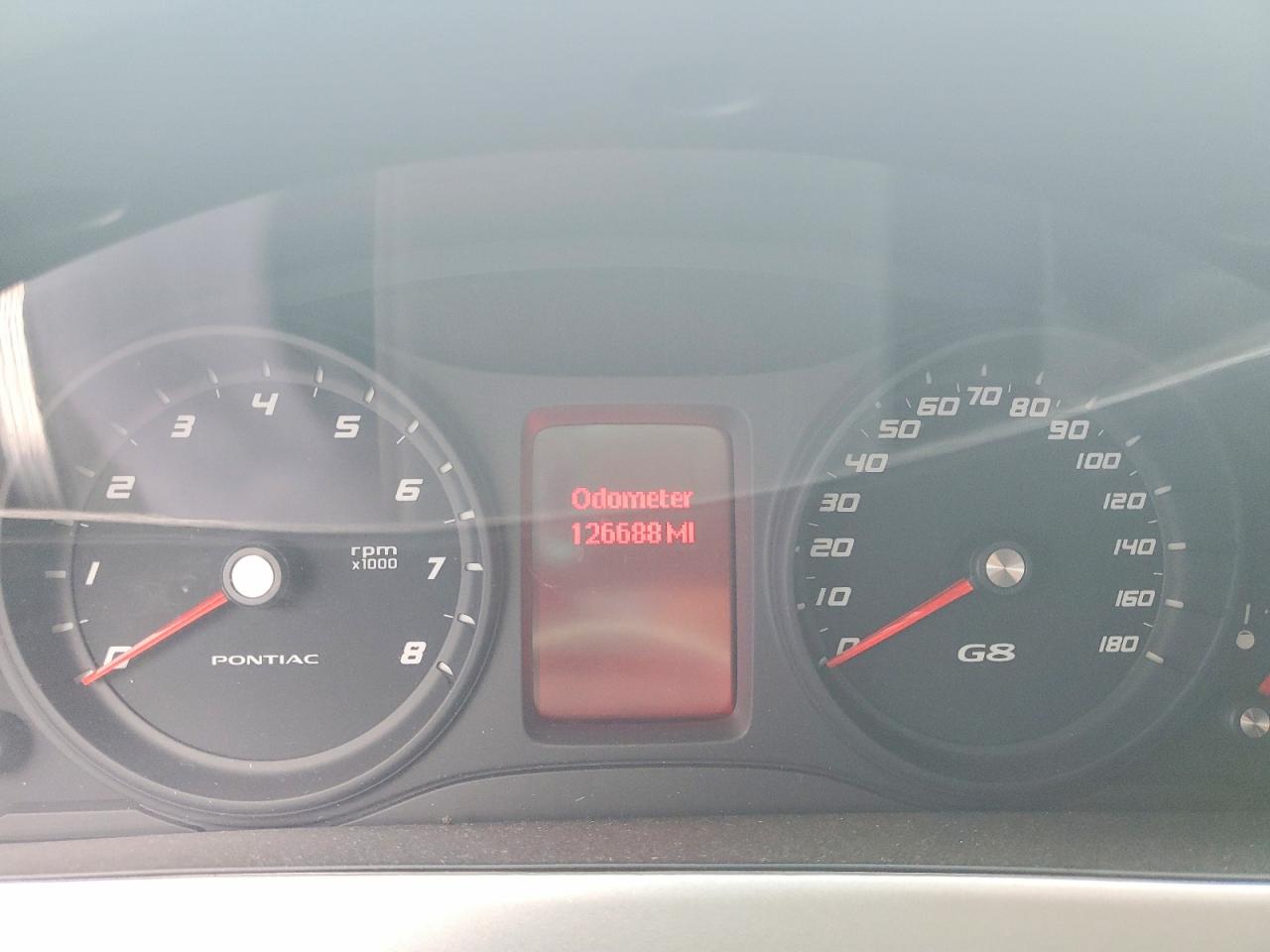 2009 Pontiac G8 Серебряный vin: 6G2ER577X9L234435