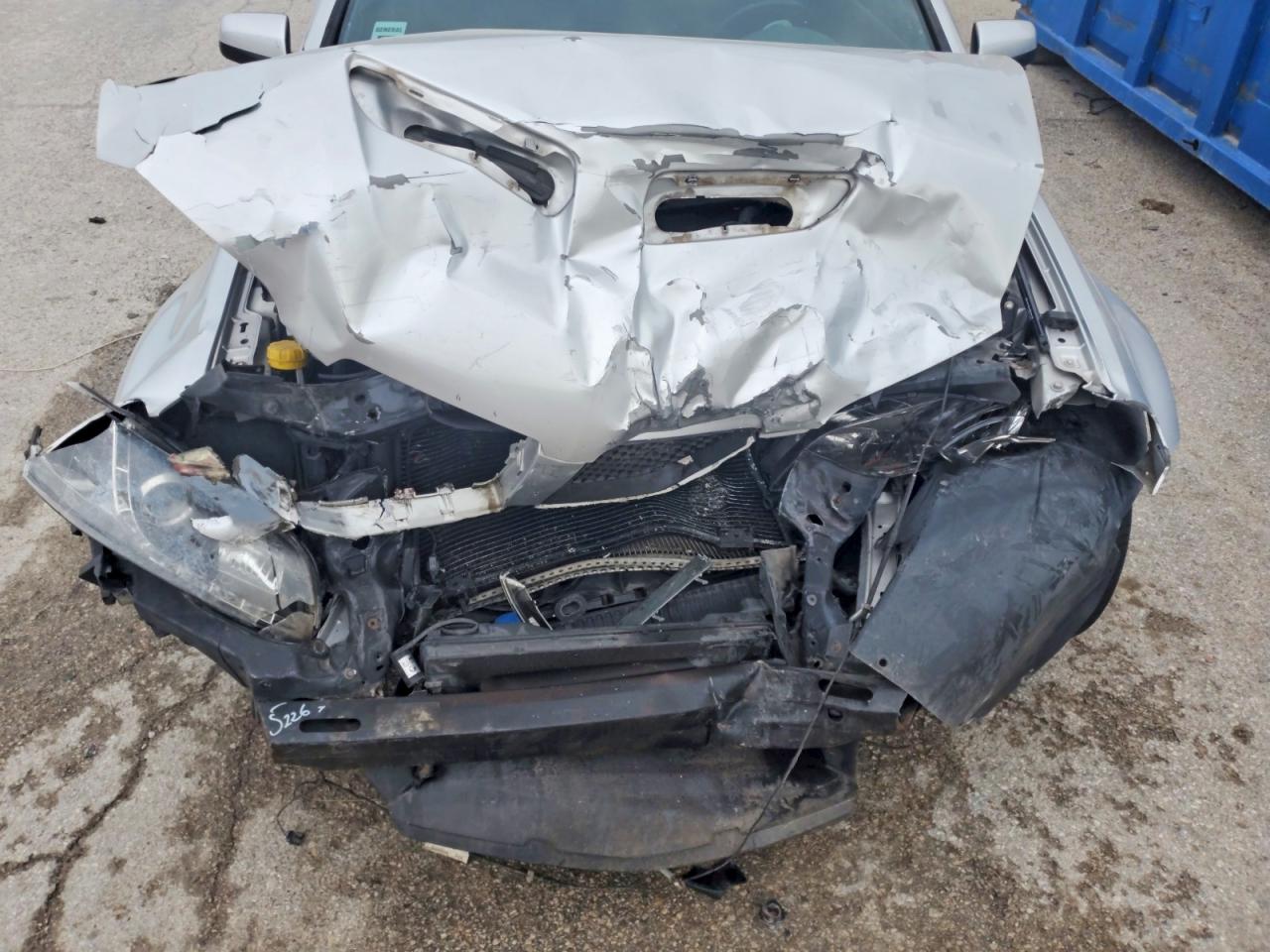 2009 Pontiac G8 Серебряный vin: 6G2ER577X9L234435
