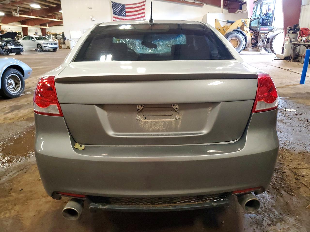 2009 Pontiac G8 Gray vin: 6G2ER577X9L239375