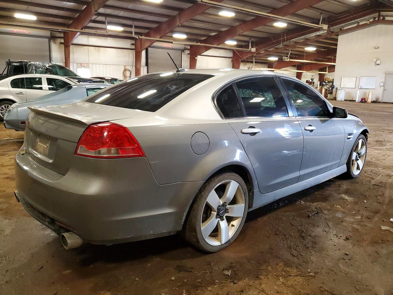 2009 Pontiac G8 Gray vin: 6G2ER577X9L239375