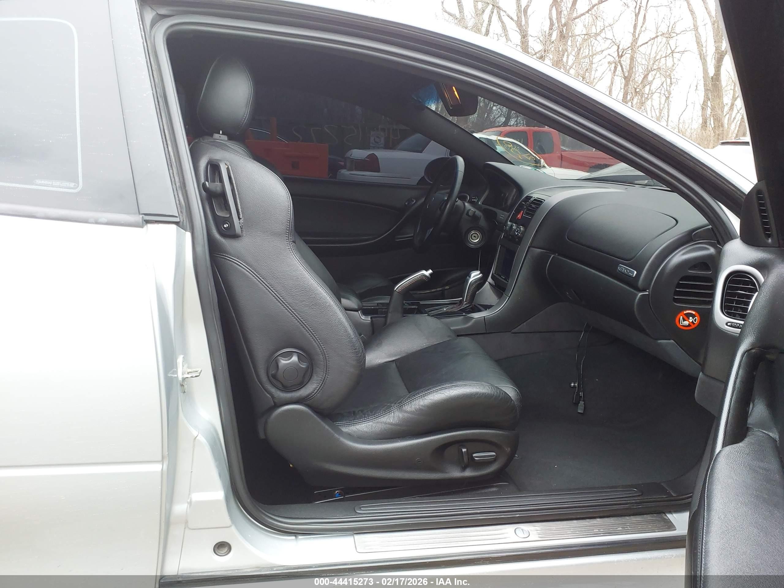 2004 Pontiac Gto   Silver vin: 6G2VX12G24L187903