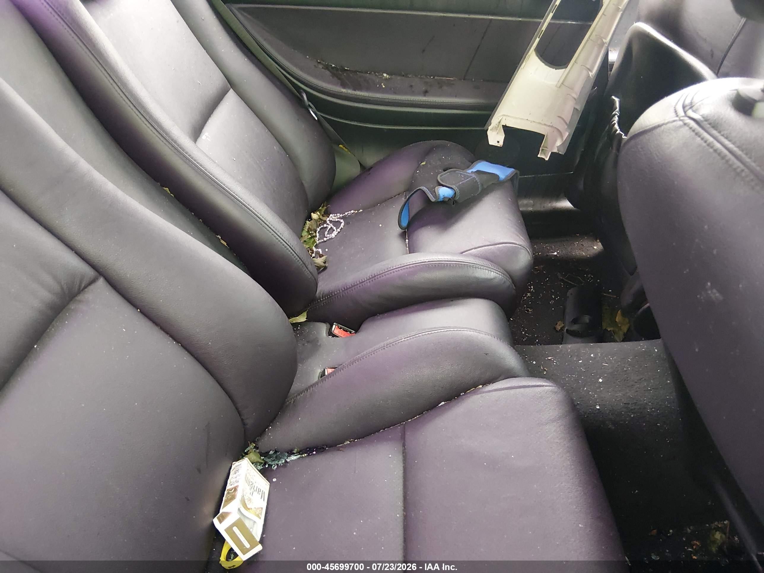 2004 Pontiac Gto   Purple vin: 6G2VX12G34L243153