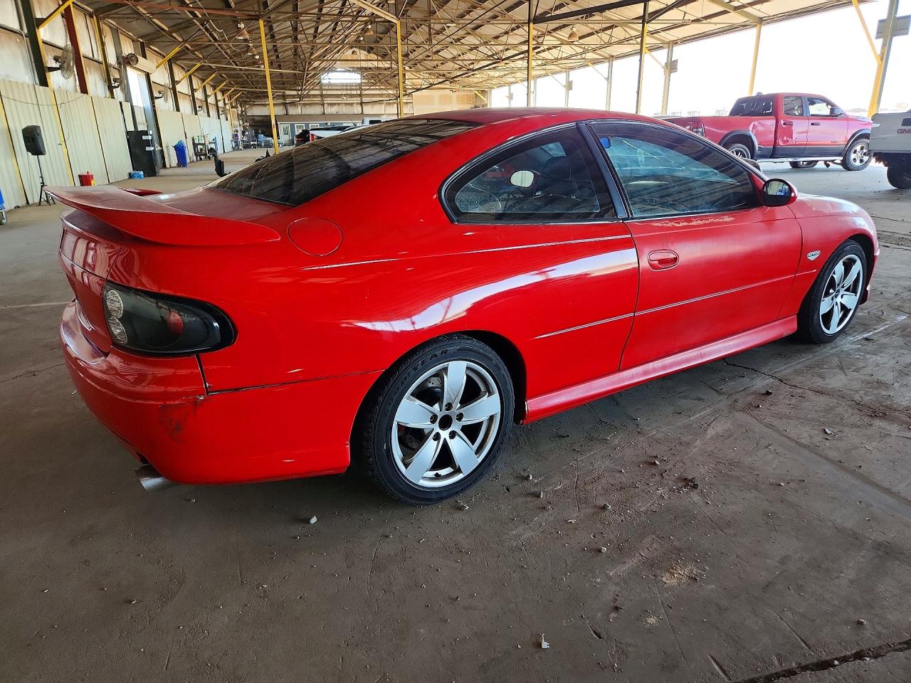 2005 Pontiac Gto Red vin: 6G2VX12U05L435198
