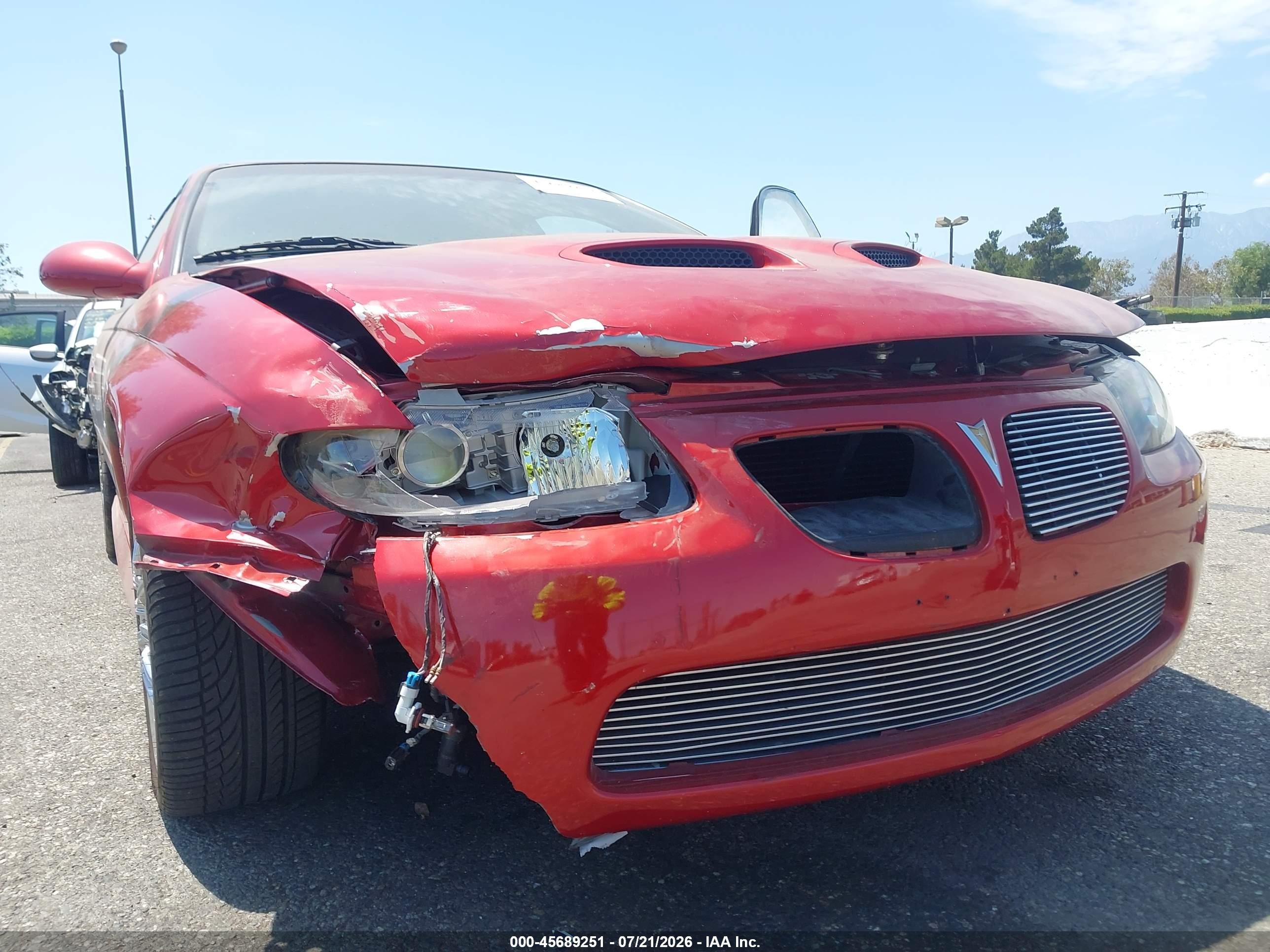 2006 Pontiac Gto   Красный vin: 6G2VX12U16L518639