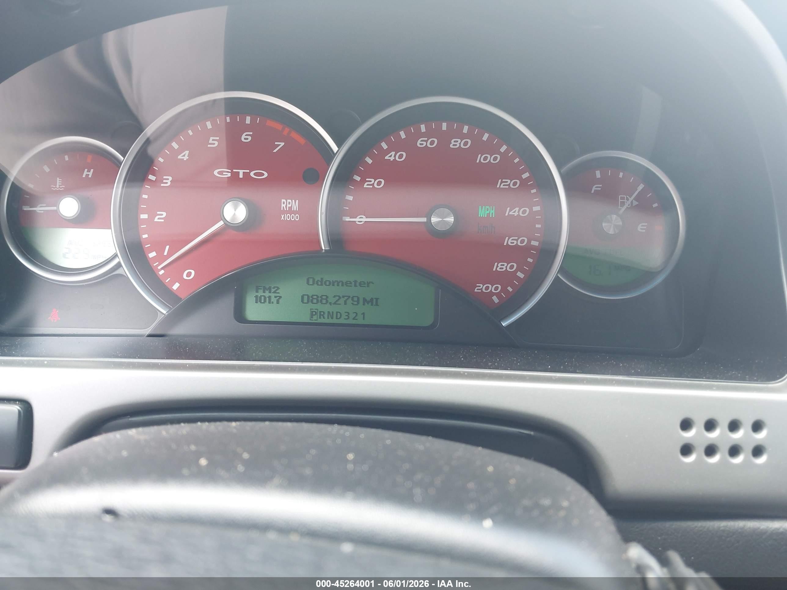 2005 Pontiac Gto   Красный vin: 6G2VX12U45L368864