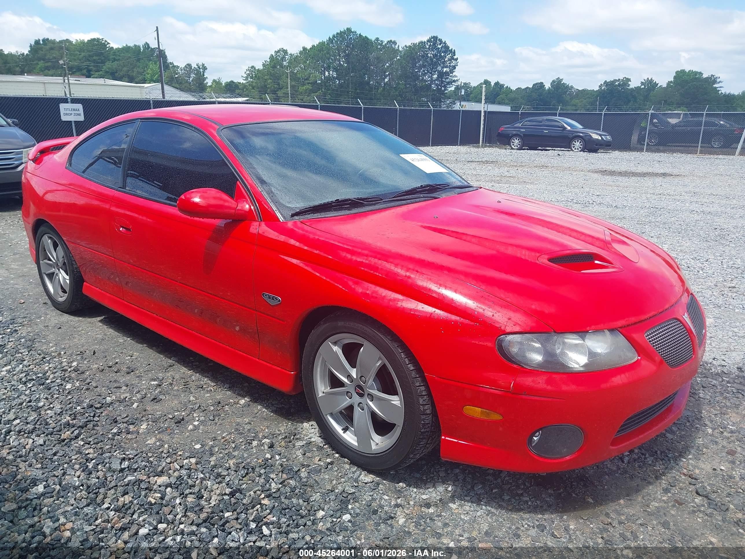 2005 Pontiac Gto   Red vin: 6G2VX12U45L368864