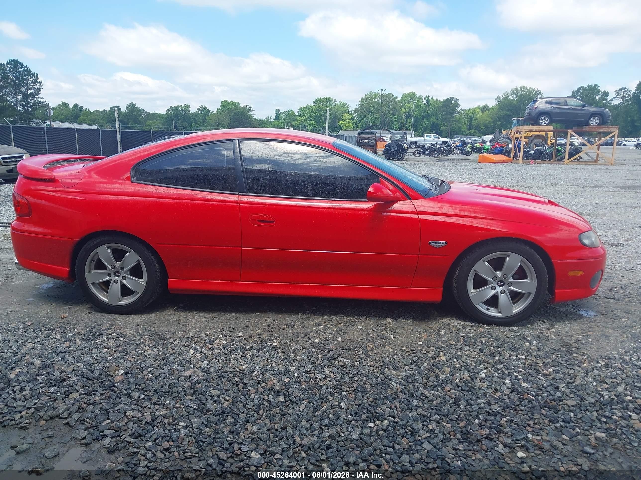 2005 Pontiac Gto   Красный vin: 6G2VX12U45L368864