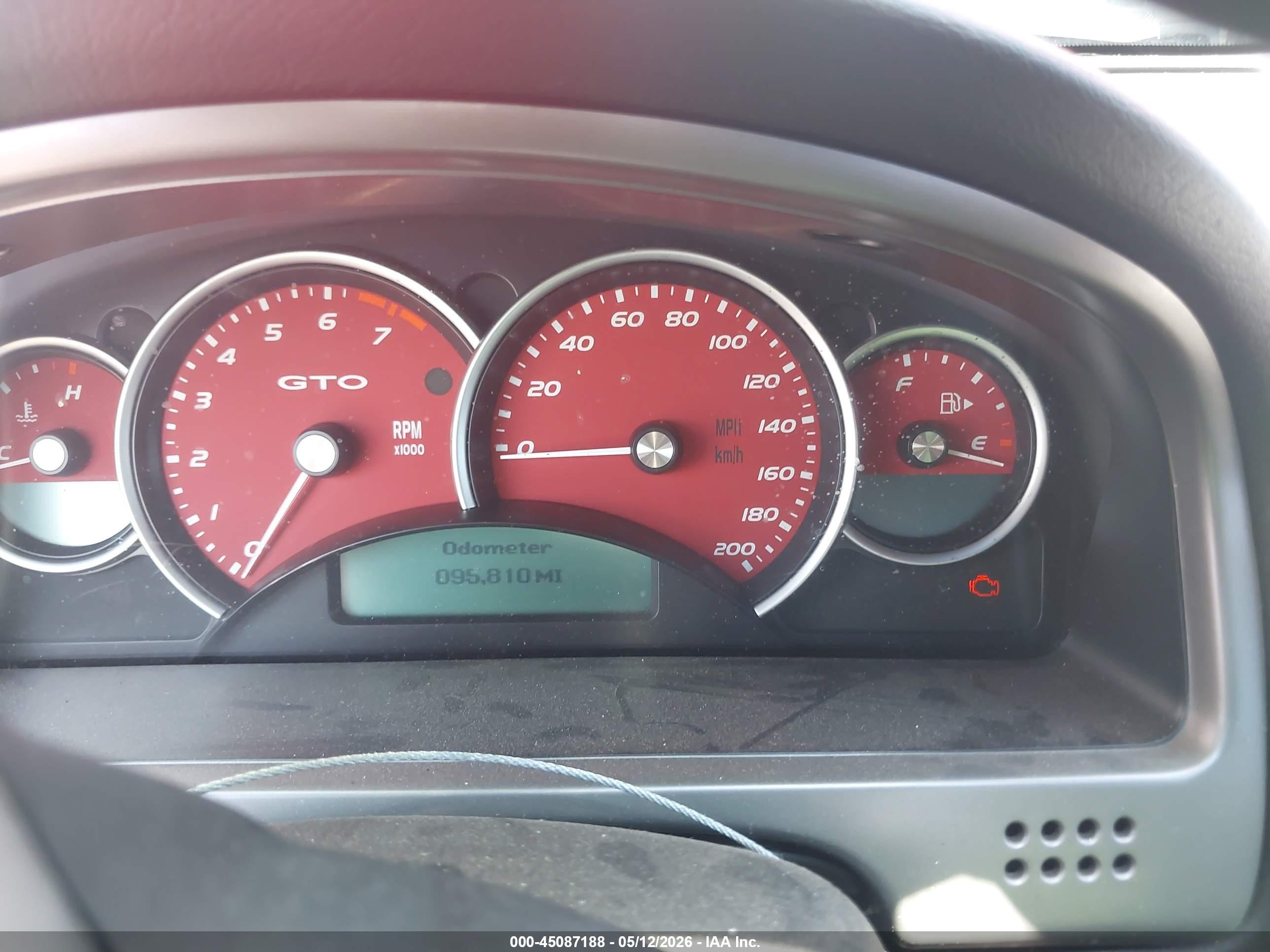 2005 Pontiac Gto   Red vin: 6G2VX12U65L406949