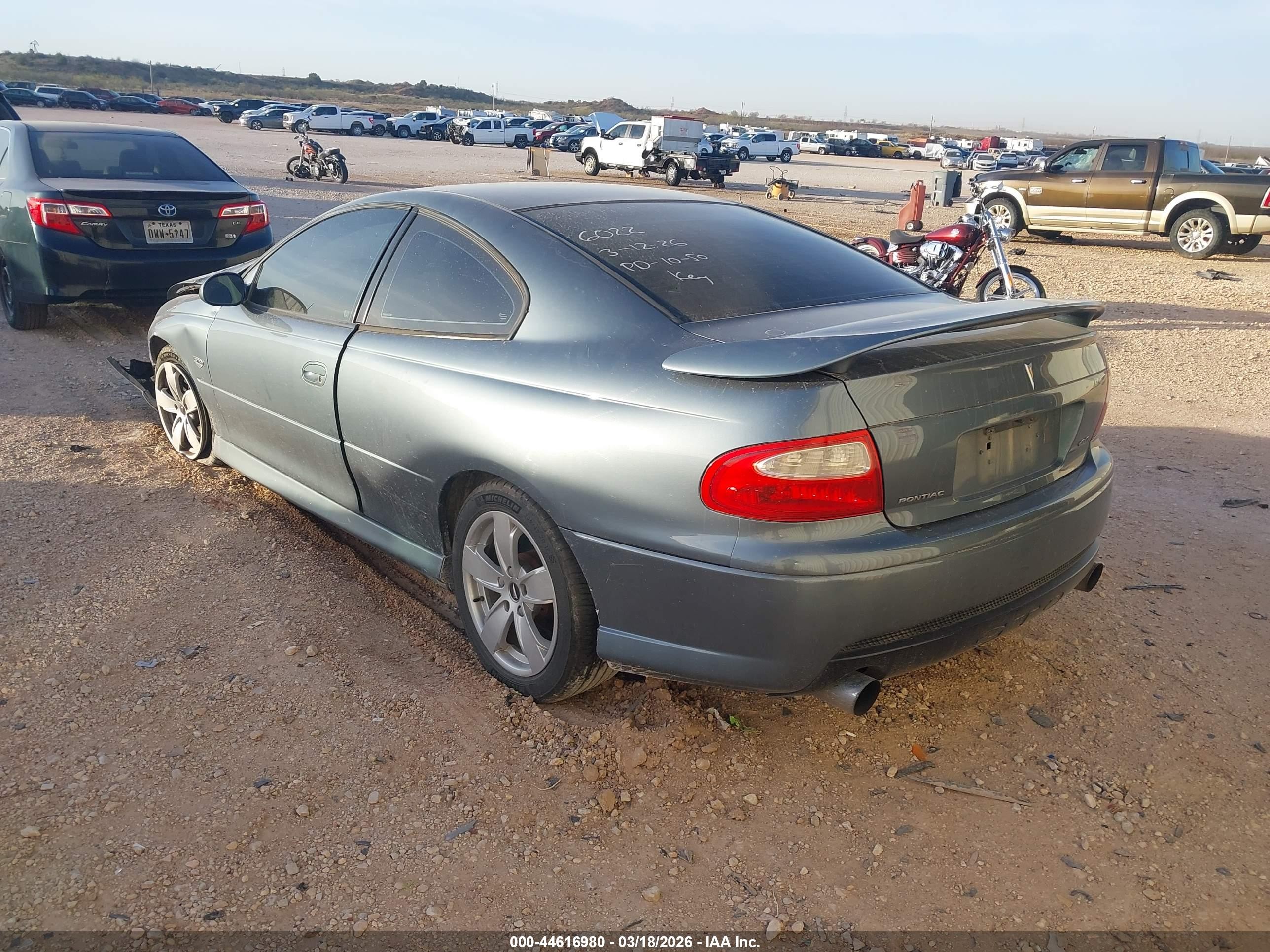 2005 Pontiac Gto   Blue vin: 6G2VX12U85L396022