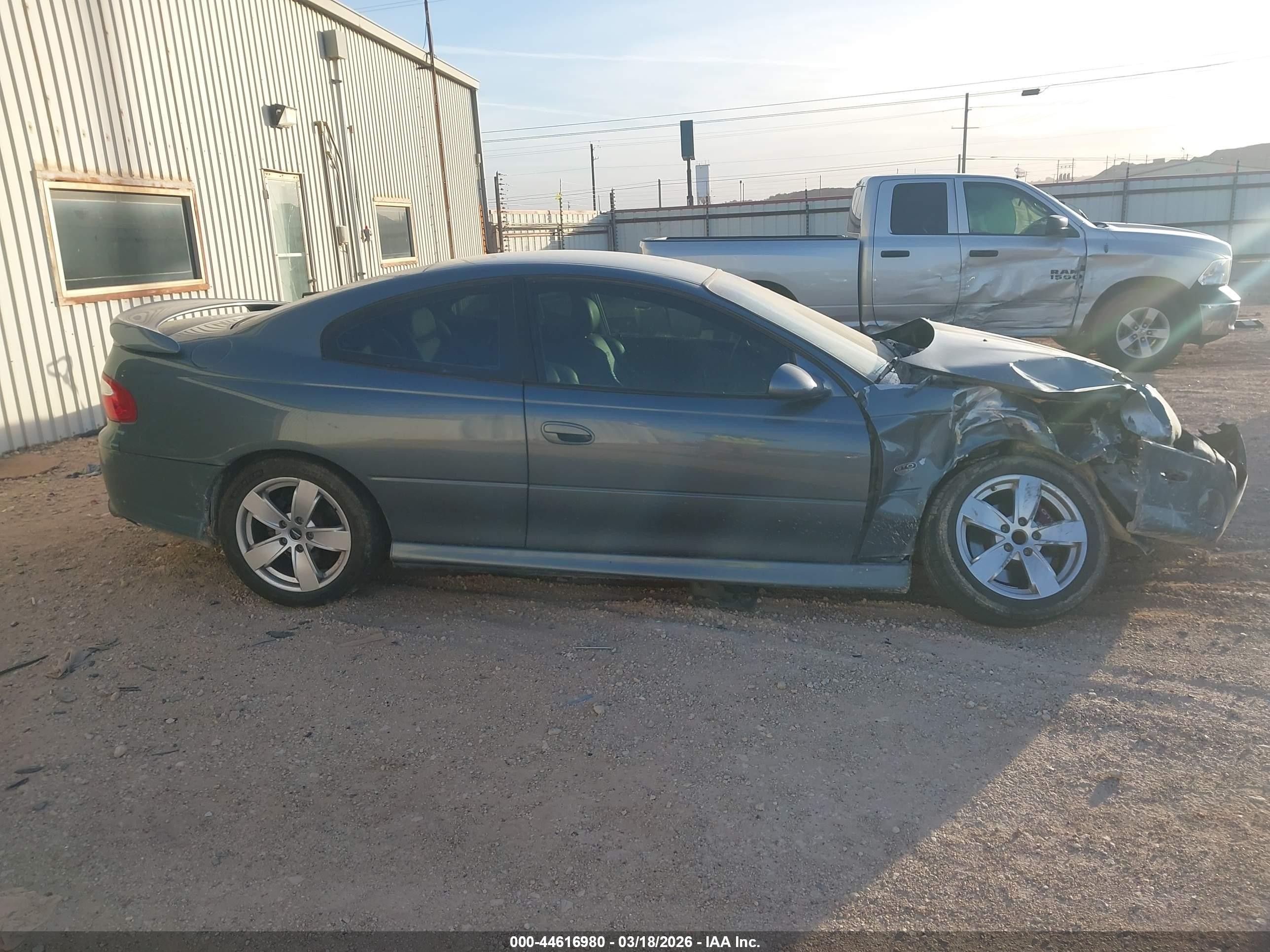 2005 Pontiac Gto   Blue vin: 6G2VX12U85L396022