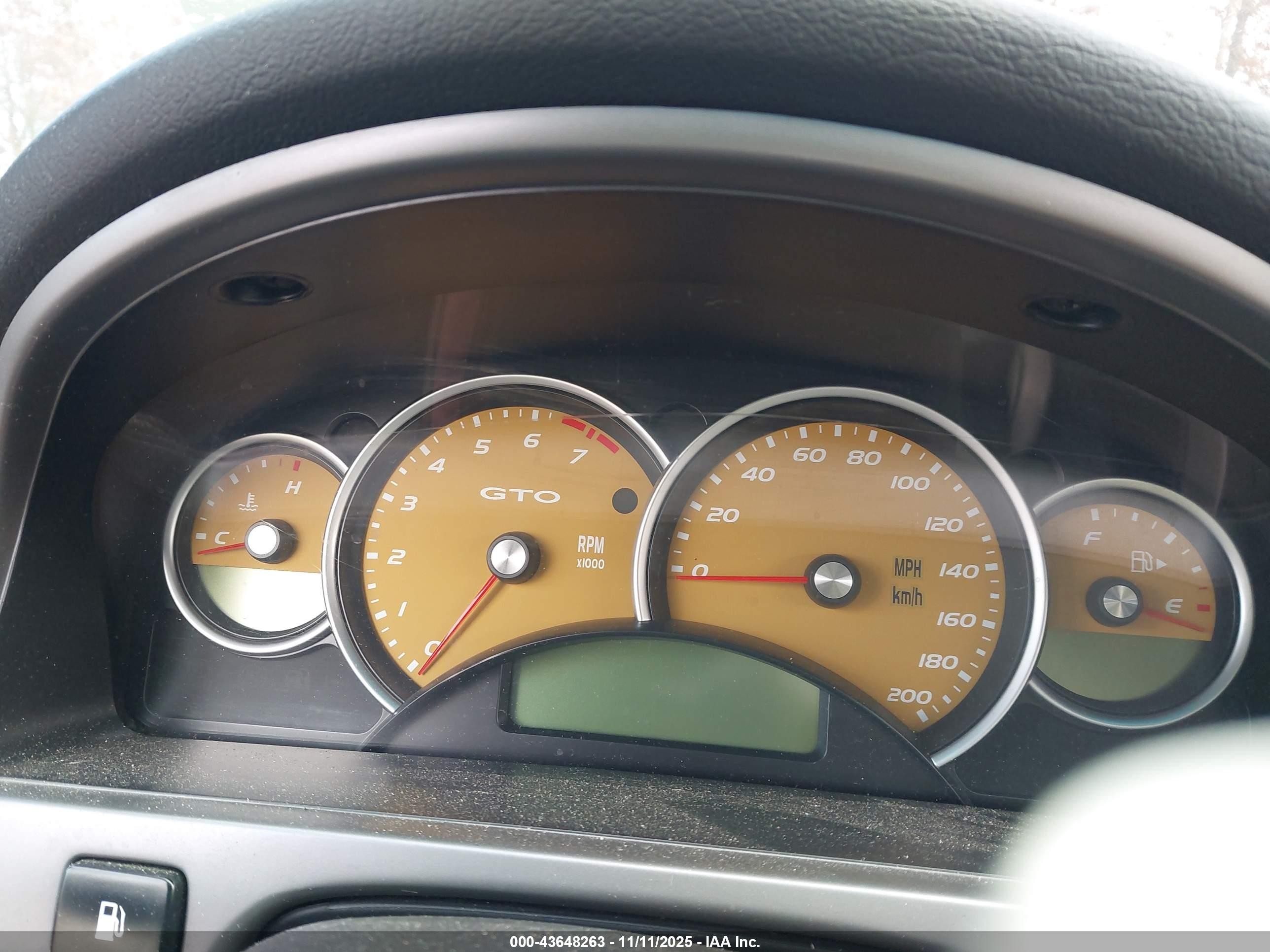 2005 Pontiac Gto   Yellow vin: 6G2VX12U95L386521