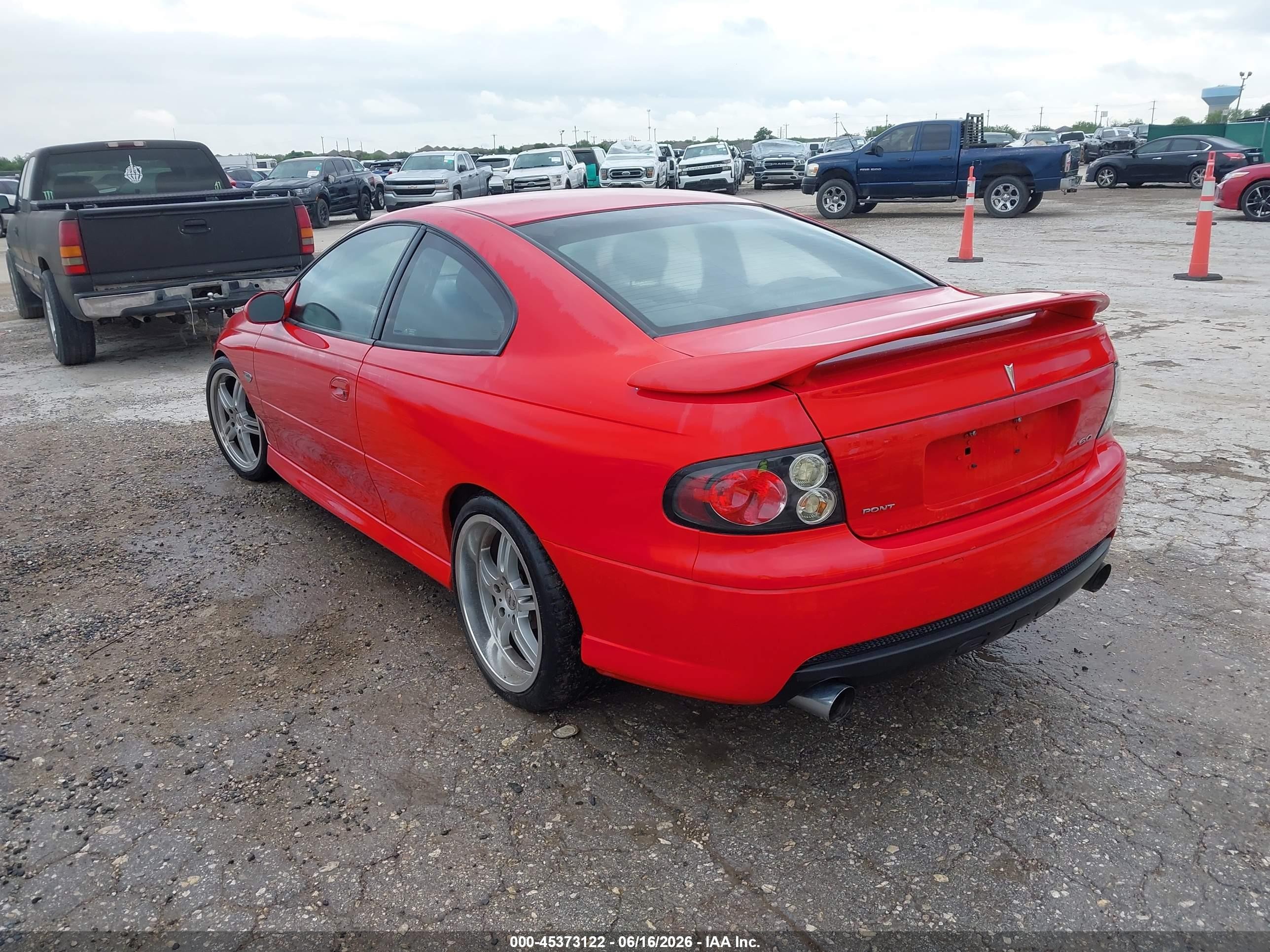 2006 Pontiac Gto   Red vin: 6G2VX12U96L571265