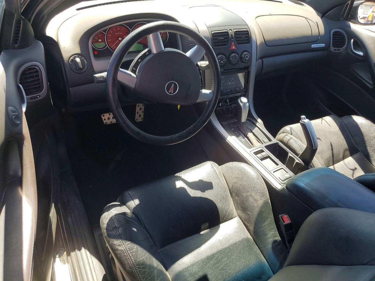 2006 Pontiac Gto Black vin: 6G2VX12UX6L810368
