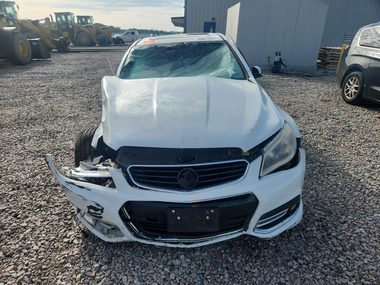 2015 Chevrolet Ss White vin: 6G3F15RW0FL113761 Damage: Grille, Missing, Replacement Required