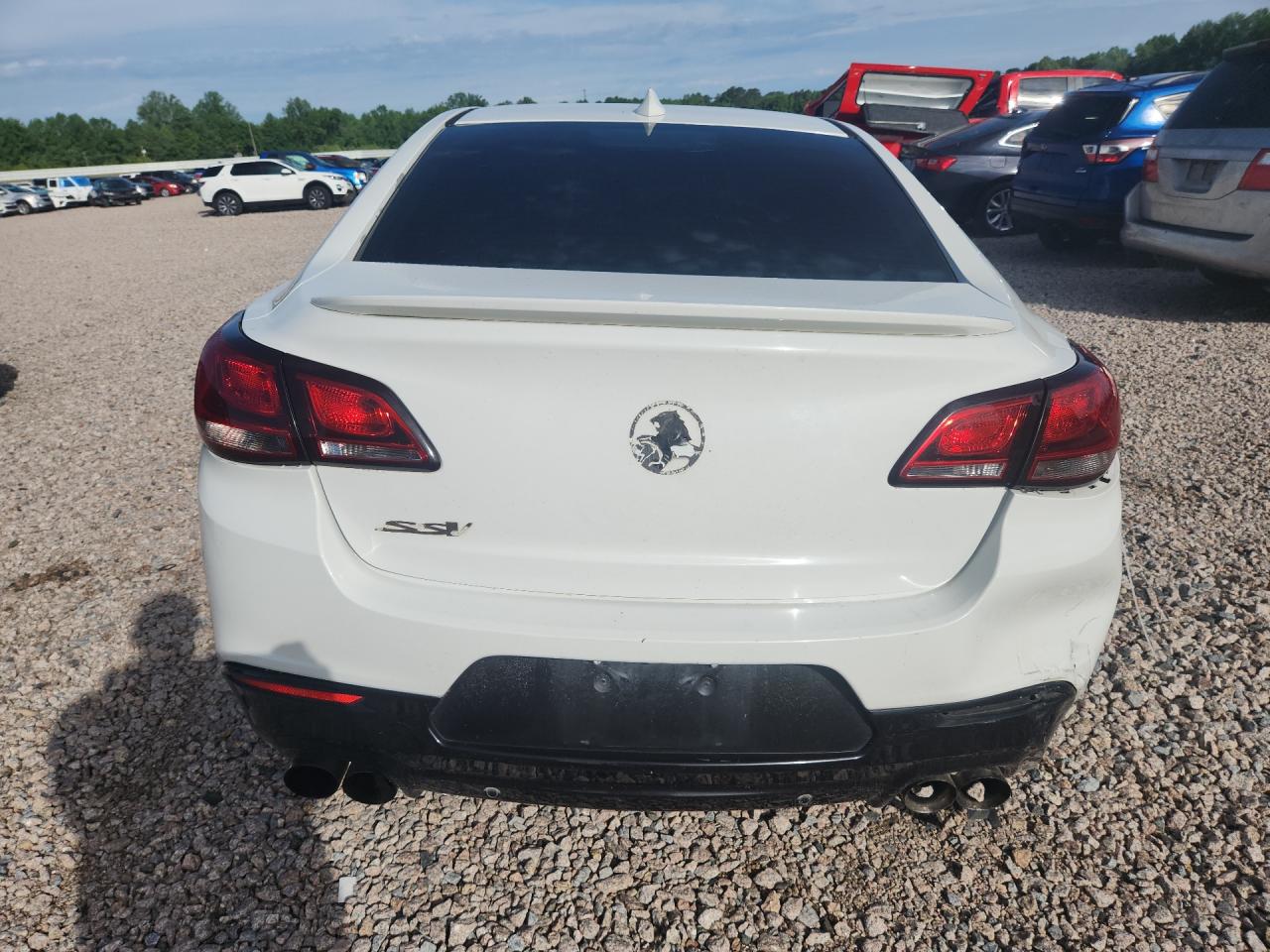 2015 Chevrolet Ss White vin: 6G3F15RW0FL113761