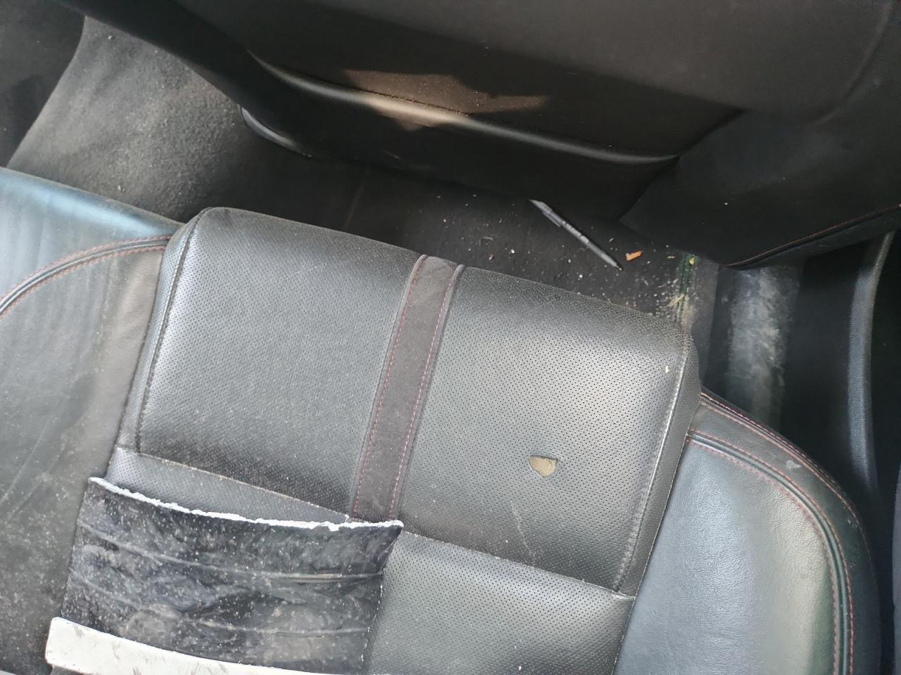 2015 Chevrolet Ss White vin: 6G3F15RW0FL113761 Damage: Right Rear Seat Cushion, Cut, 1 To 2 Inches