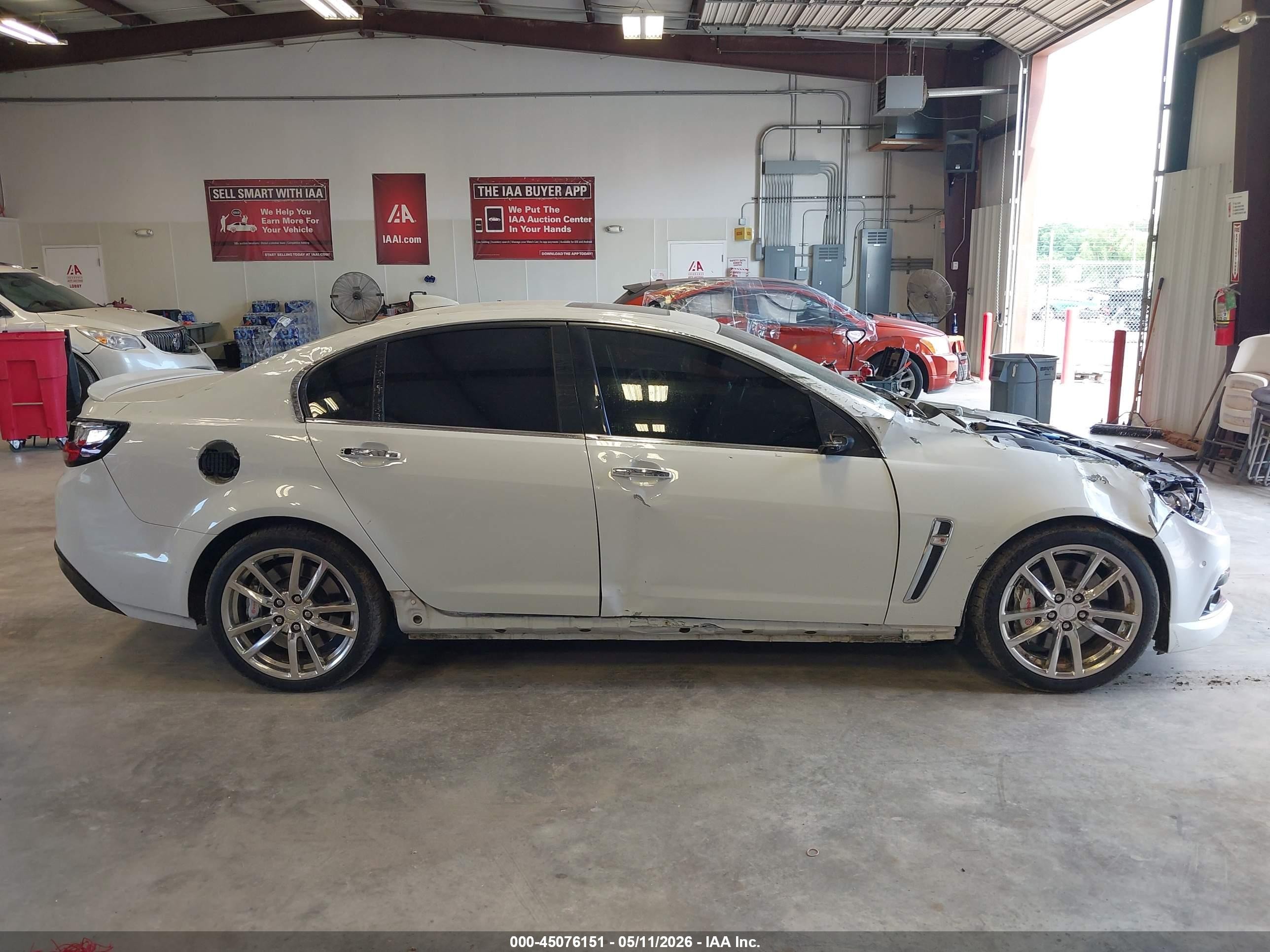 2015 Chevrolet Ss   White vin: 6G3F15RW2FL103216