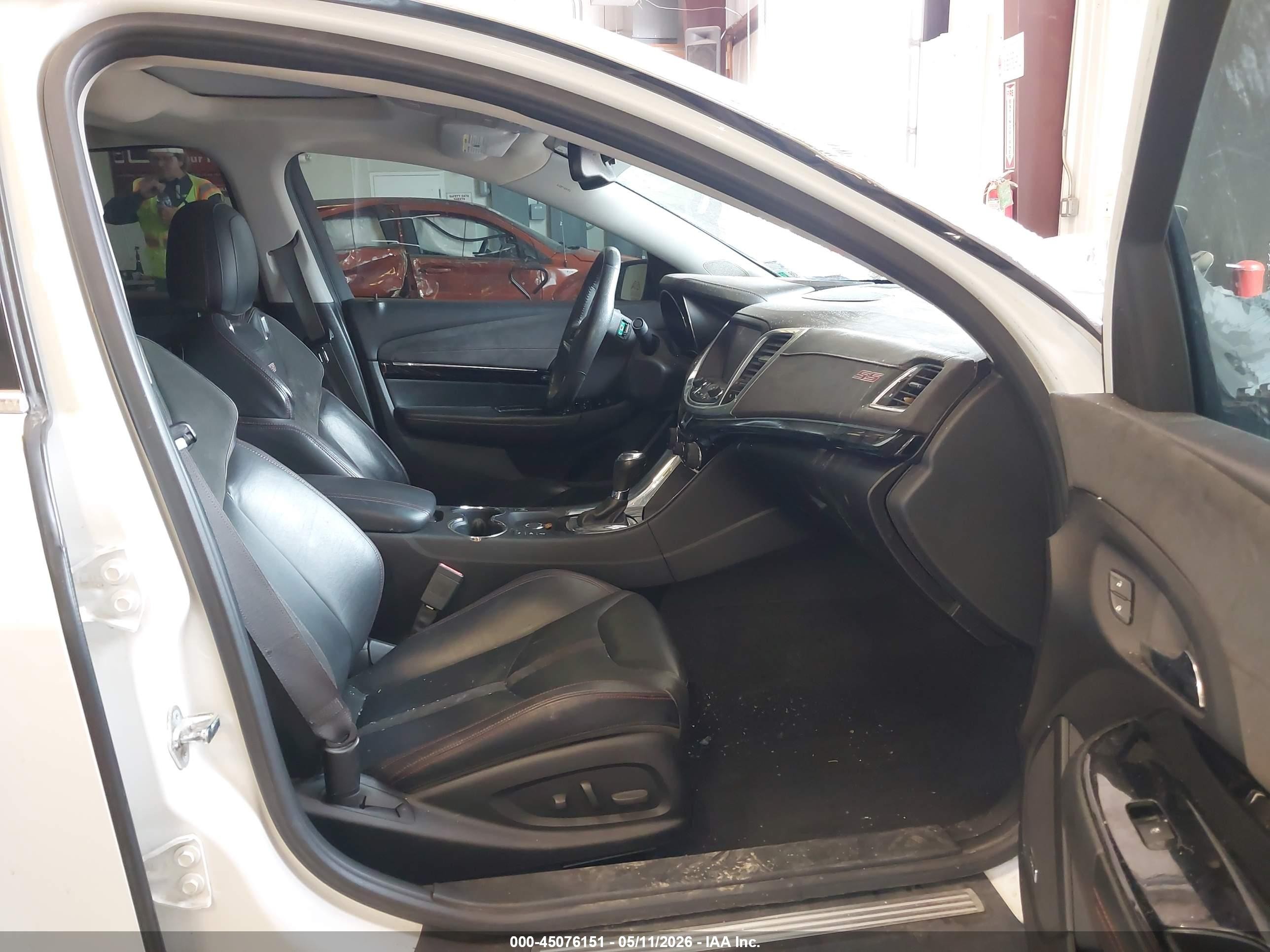 2015 Chevrolet Ss   White vin: 6G3F15RW2FL103216