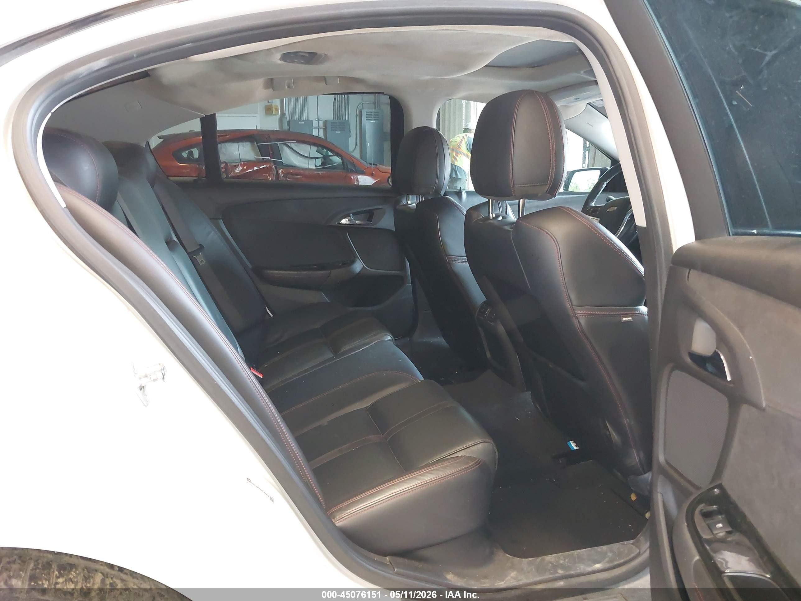 2015 Chevrolet Ss   White vin: 6G3F15RW2FL103216
