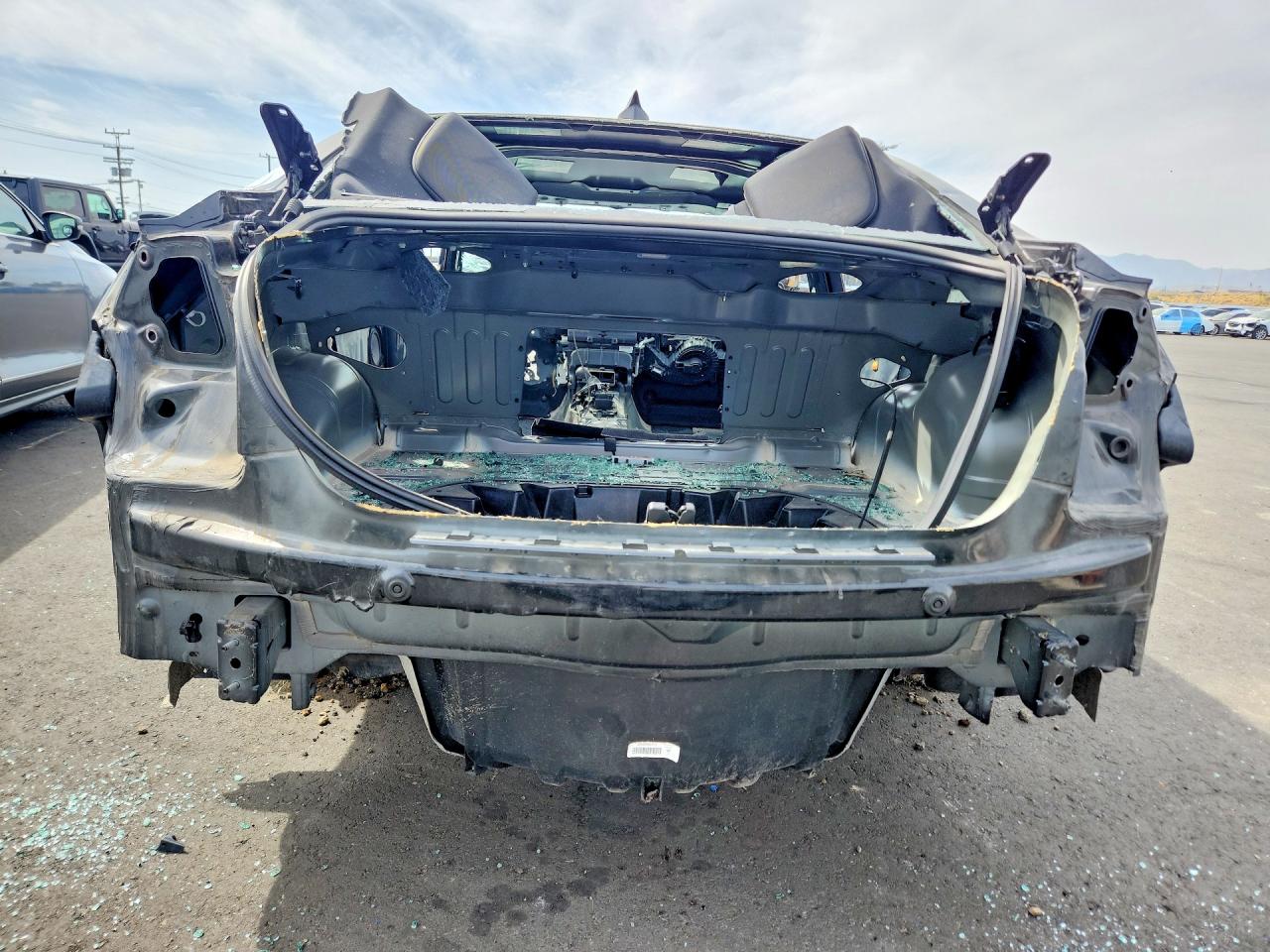 2015 Chevrolet Ss Черный vin: 6G3F15RW2FL112191