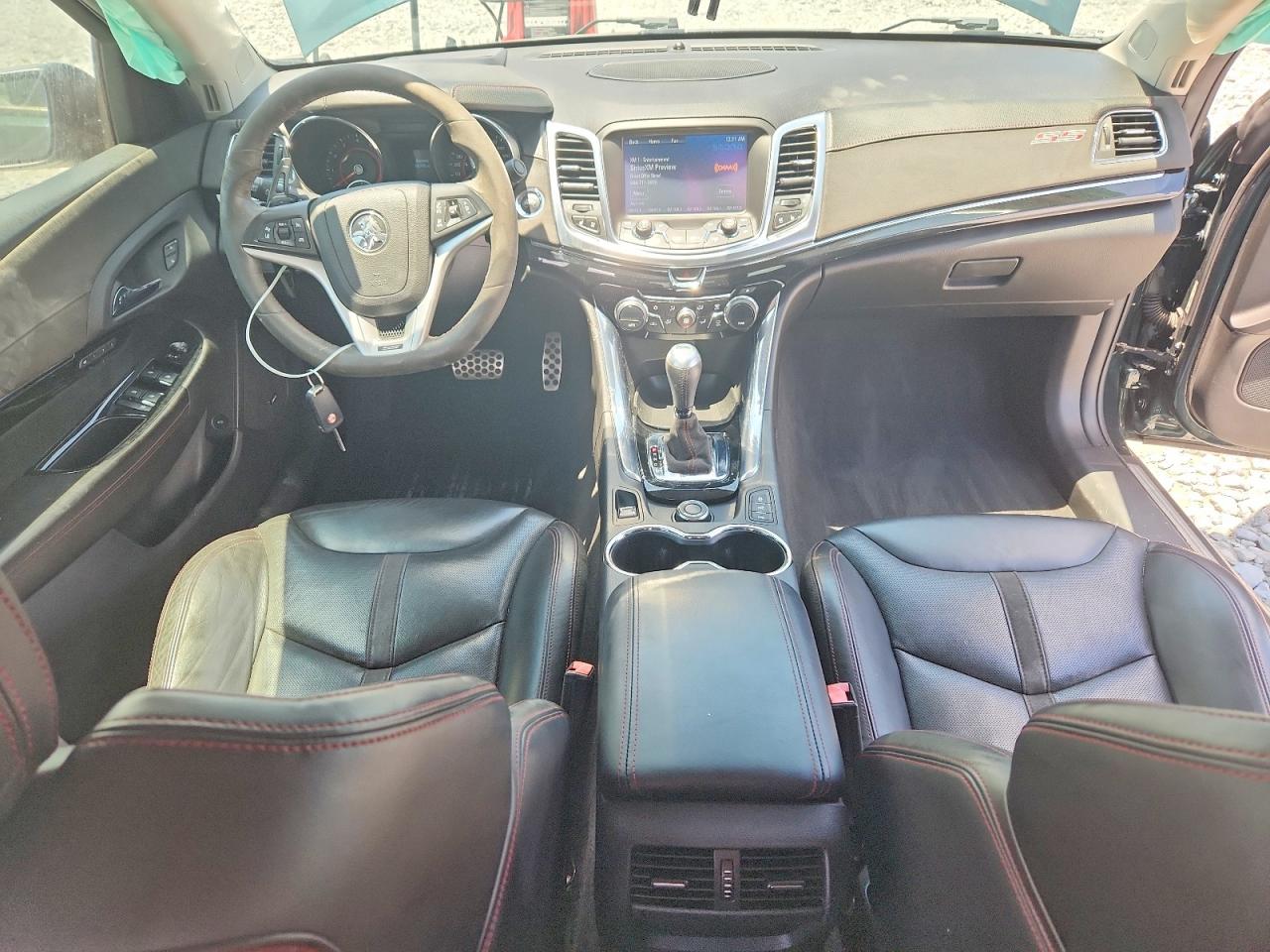 2015 Chevrolet Ss Зеленый vin: 6G3F15RW3FL110935