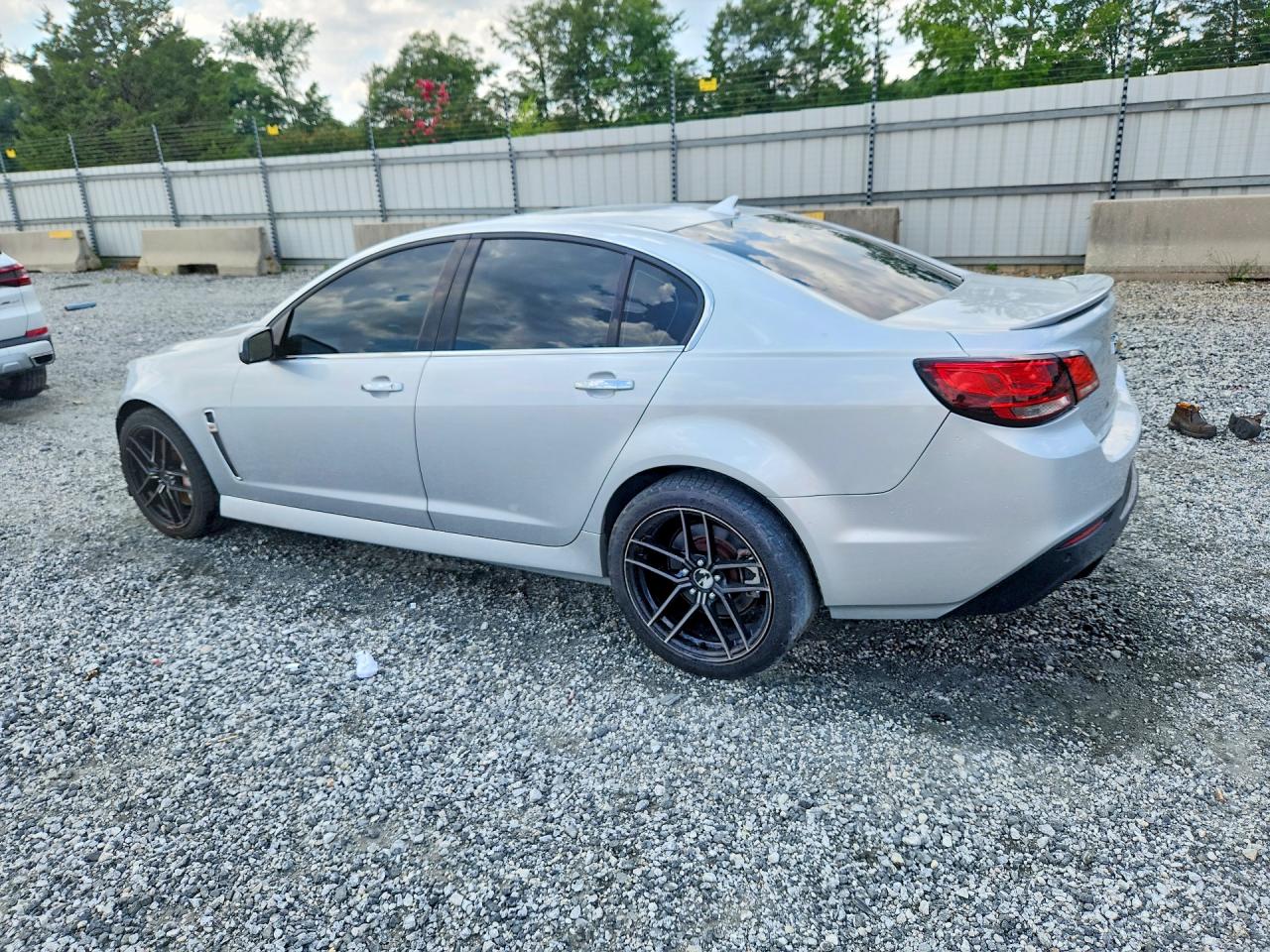 2014 Chevrolet Ss Silver vin: 6G3F15RW5EL950696