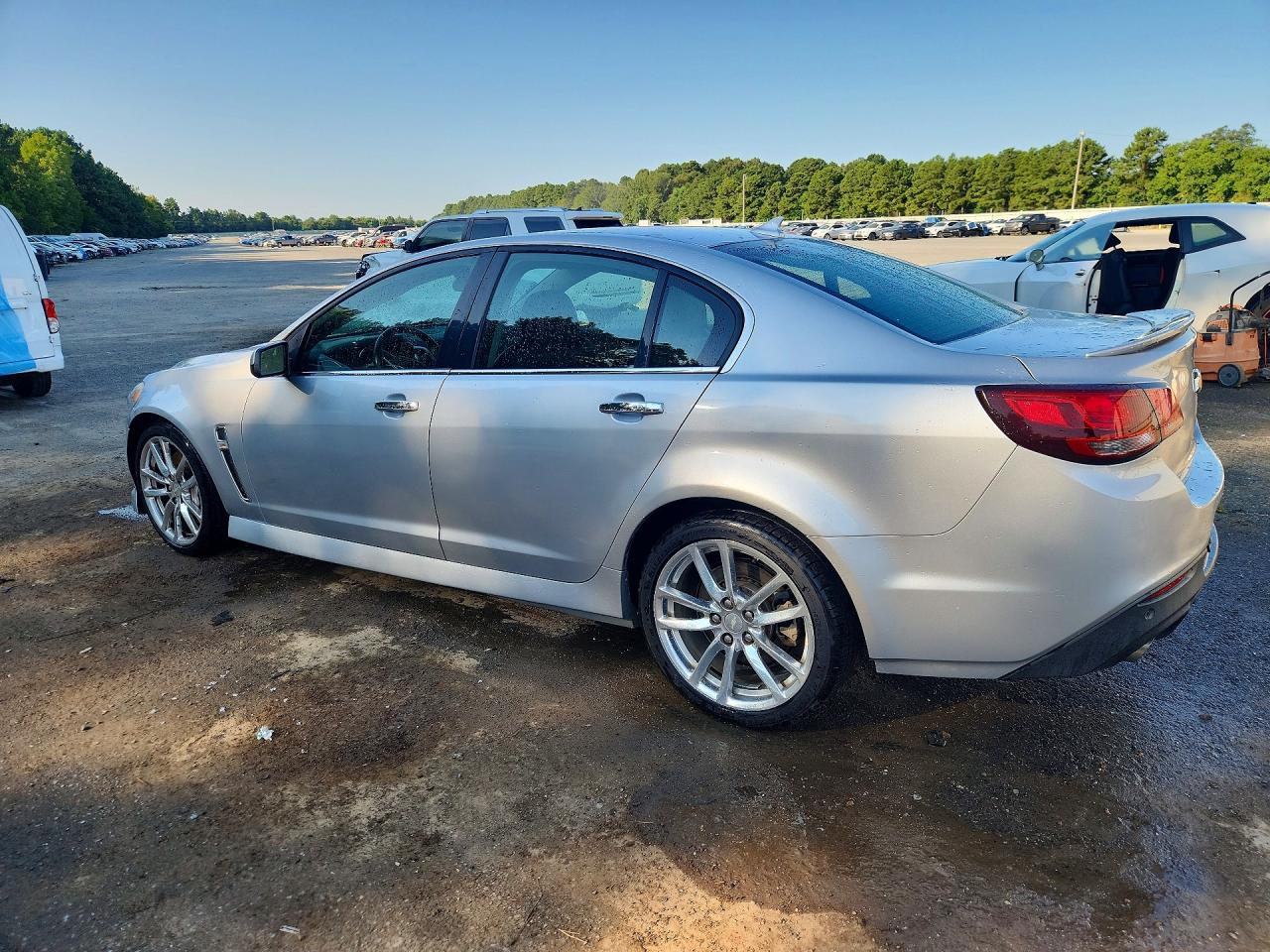 2014 Chevrolet Ss Серебряный vin: 6G3F15RW6EL967524