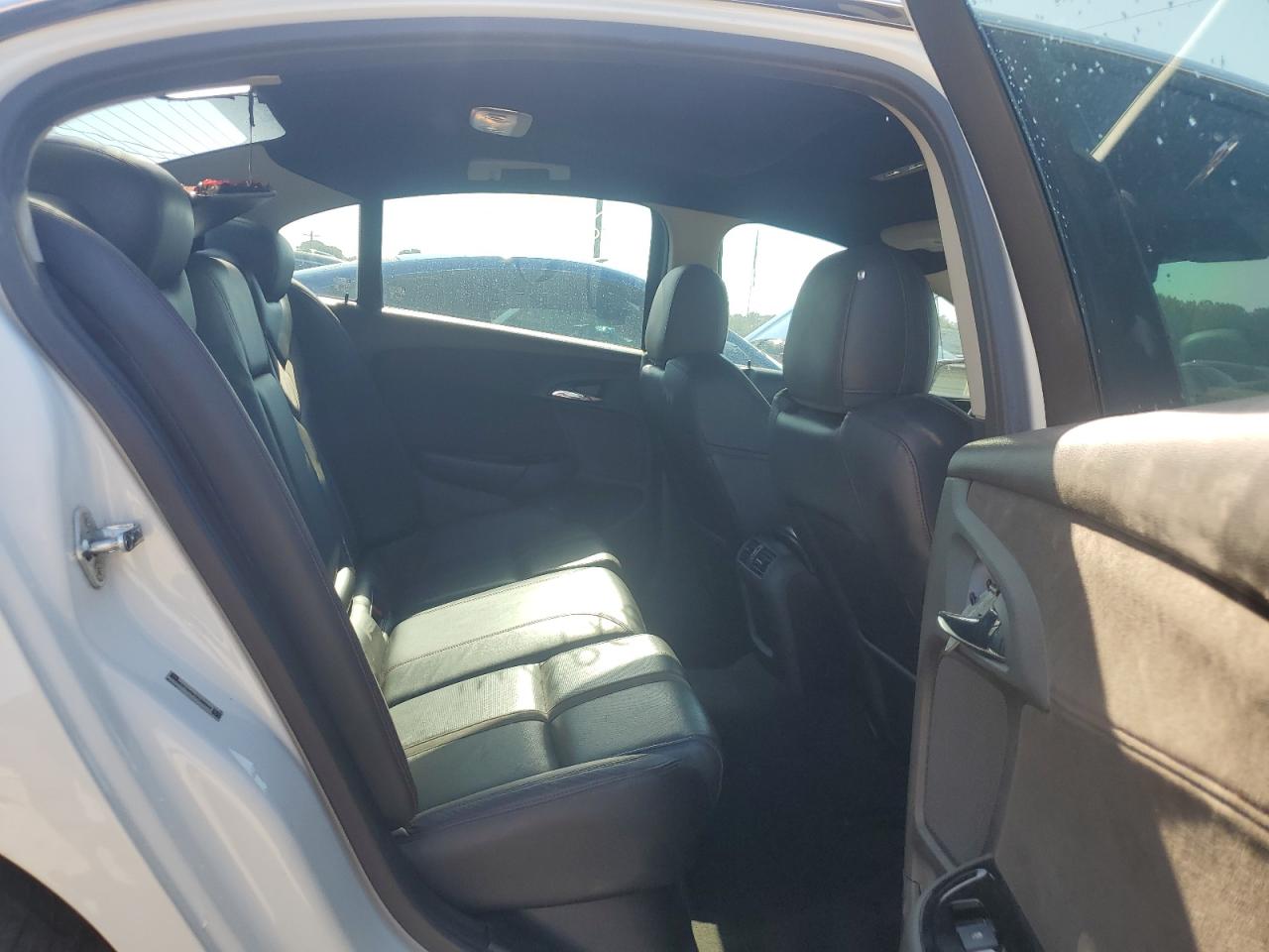 2014 Chevrolet Ss White vin: 6G3F15RW7EL962848