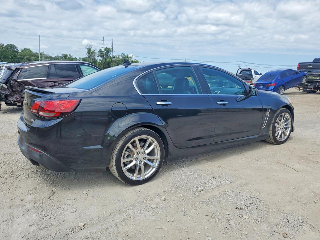 2014 Chevrolet Ss Черный vin: 6G3F15RWXEL929861
