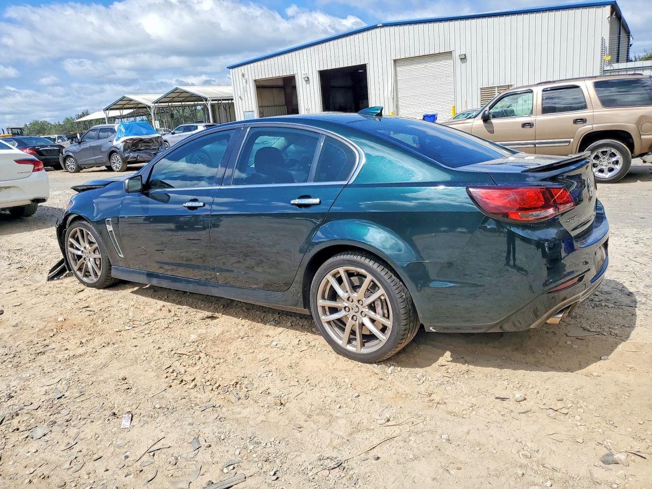 2015 Chevrolet Ss Green vin: 6G3F25RW5FL126390
