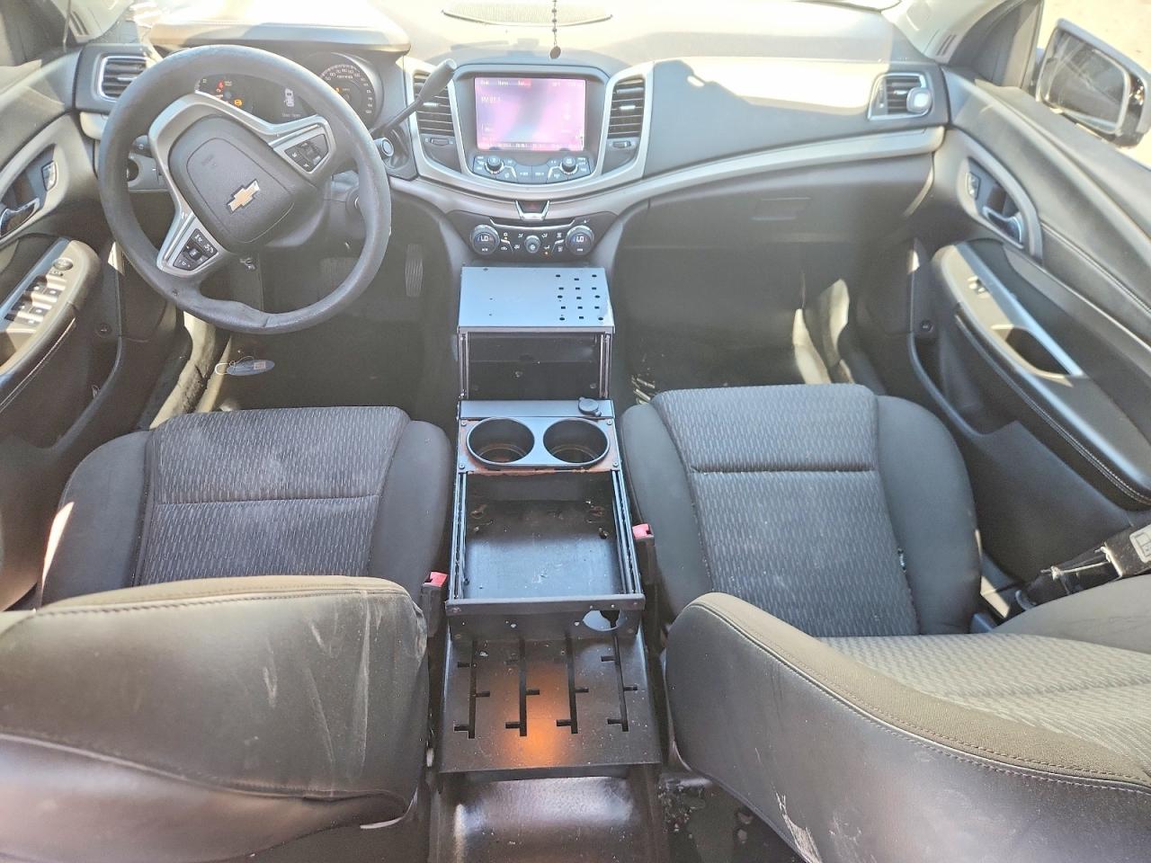 2014 Chevrolet Caprice Police White vin: 6G3NS5U20EL967452