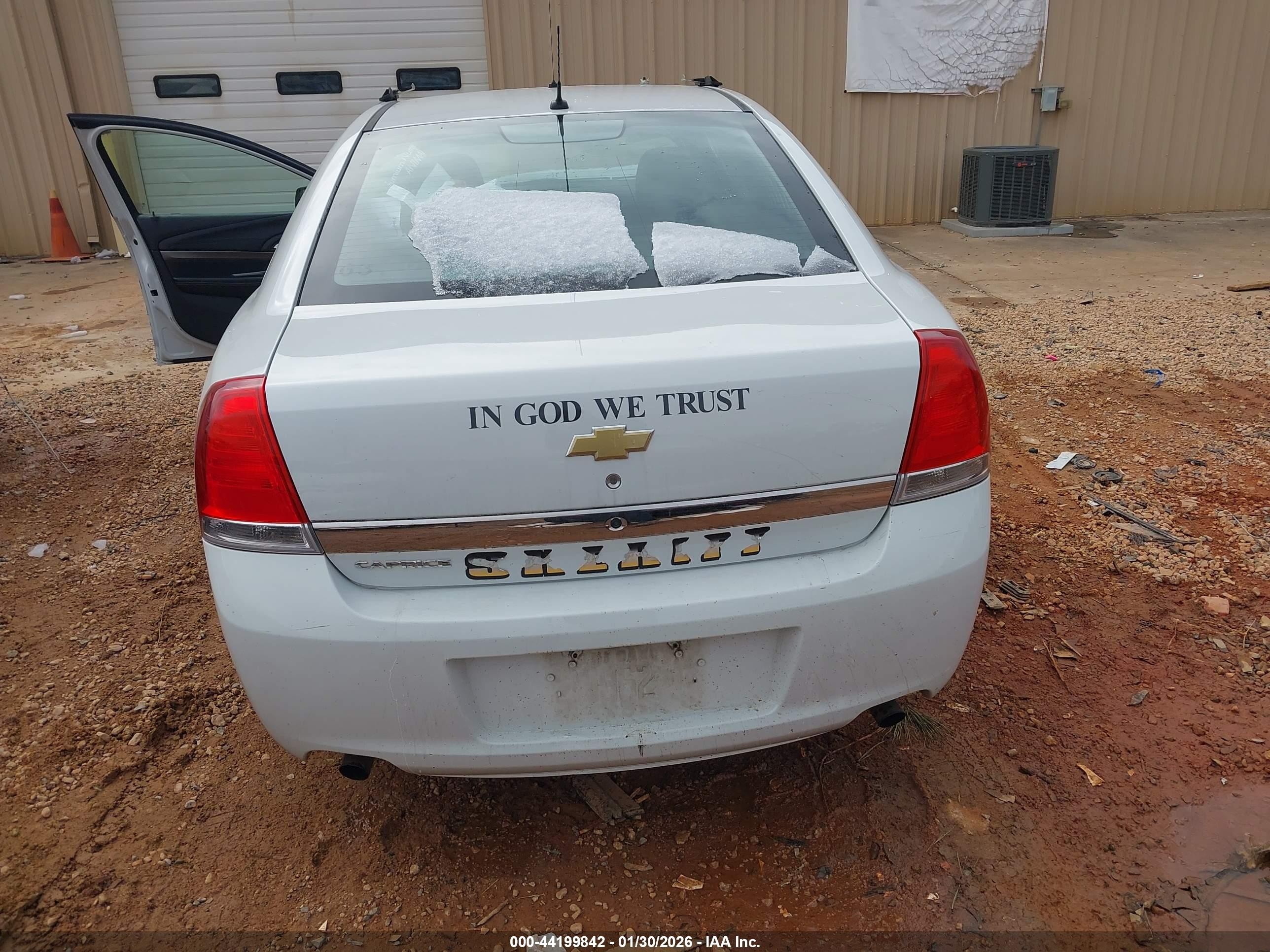 2015 Chevrolet Caprice Police White vin: 6G3NS5U22FL127352