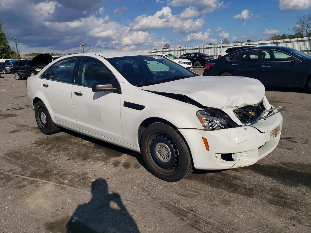 2015 Chevrolet Caprice Police White vin: 6G3NS5U33FL132665