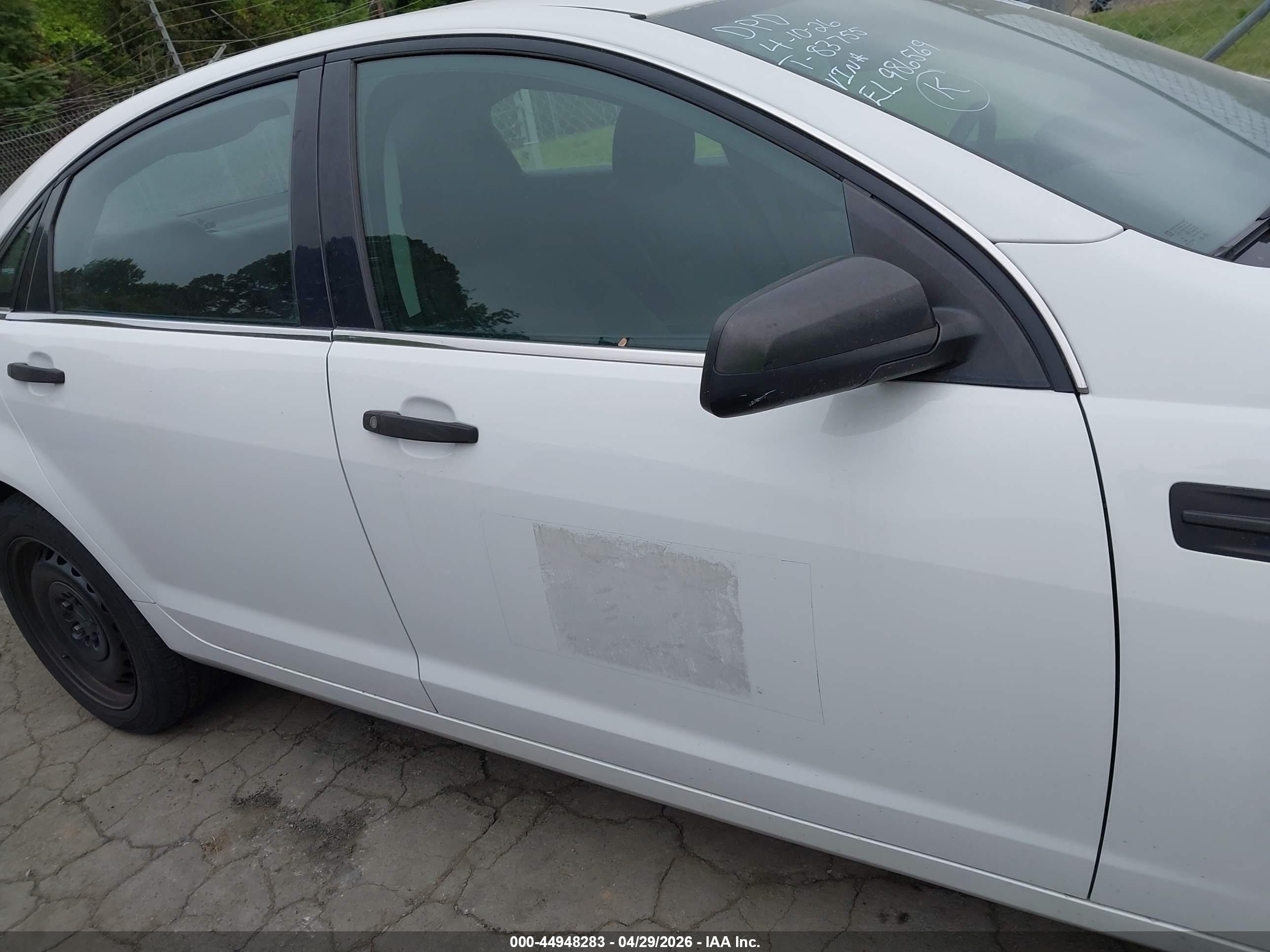 2014 Chevrolet Caprice Police White vin: 6G3NS5U35EL986569