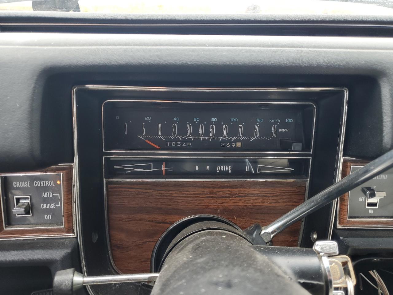 1977 Cadillac Eldorado White vin: 6L47S7Q251858