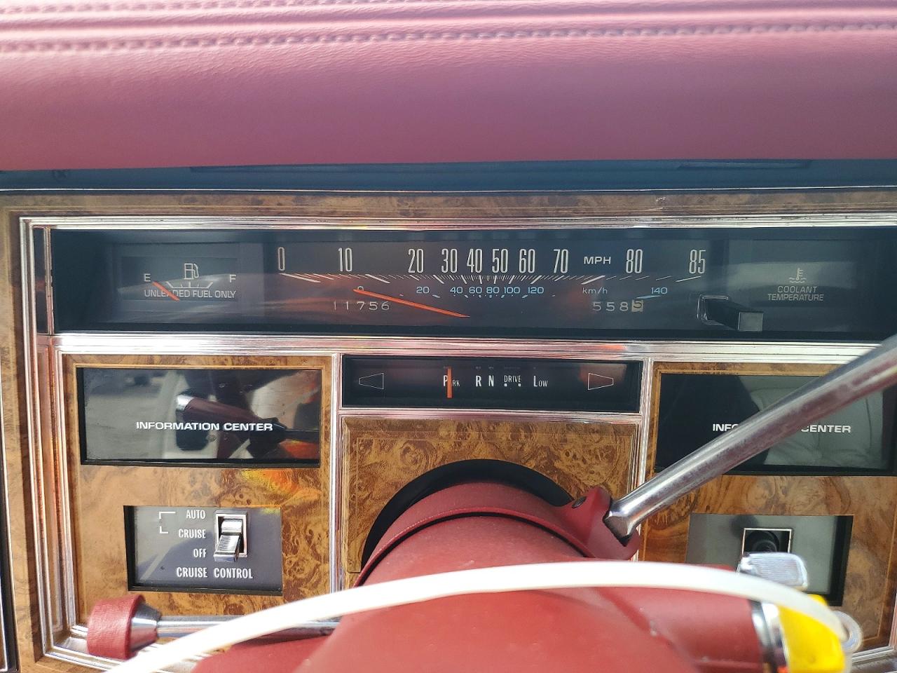 1979 Cadillac Eldorado Cream vin: 6L57B9E635874
