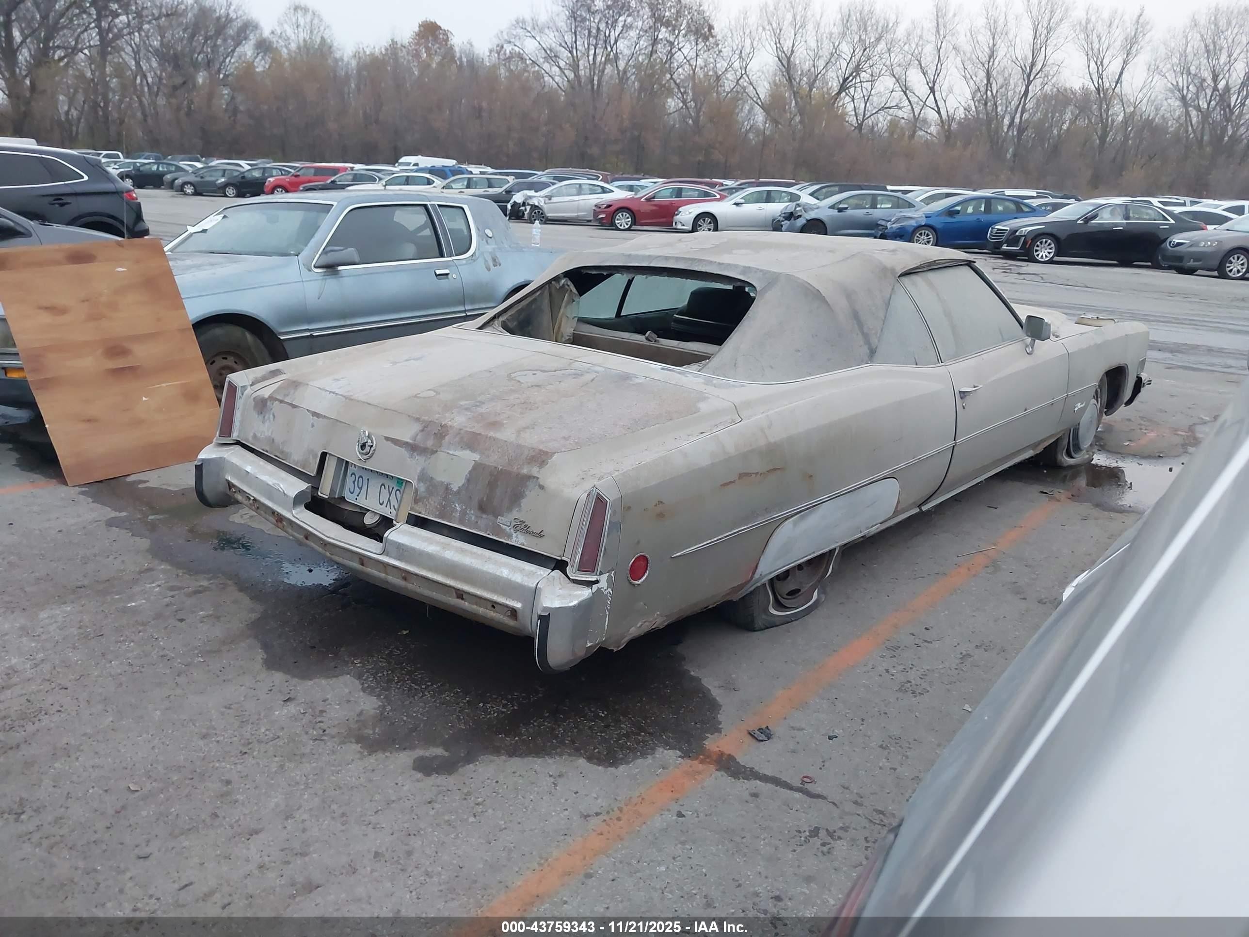 1973 Cadillac Eldorado   Бежевый vin: 6L67S3Q410528    