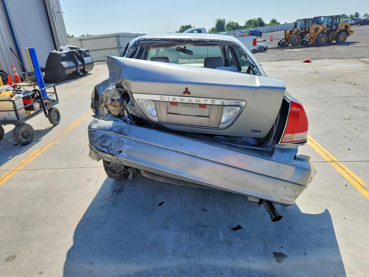 2002 Mitsubishi Diamante Es Серебряный vin: 6MMAP57P52T010000