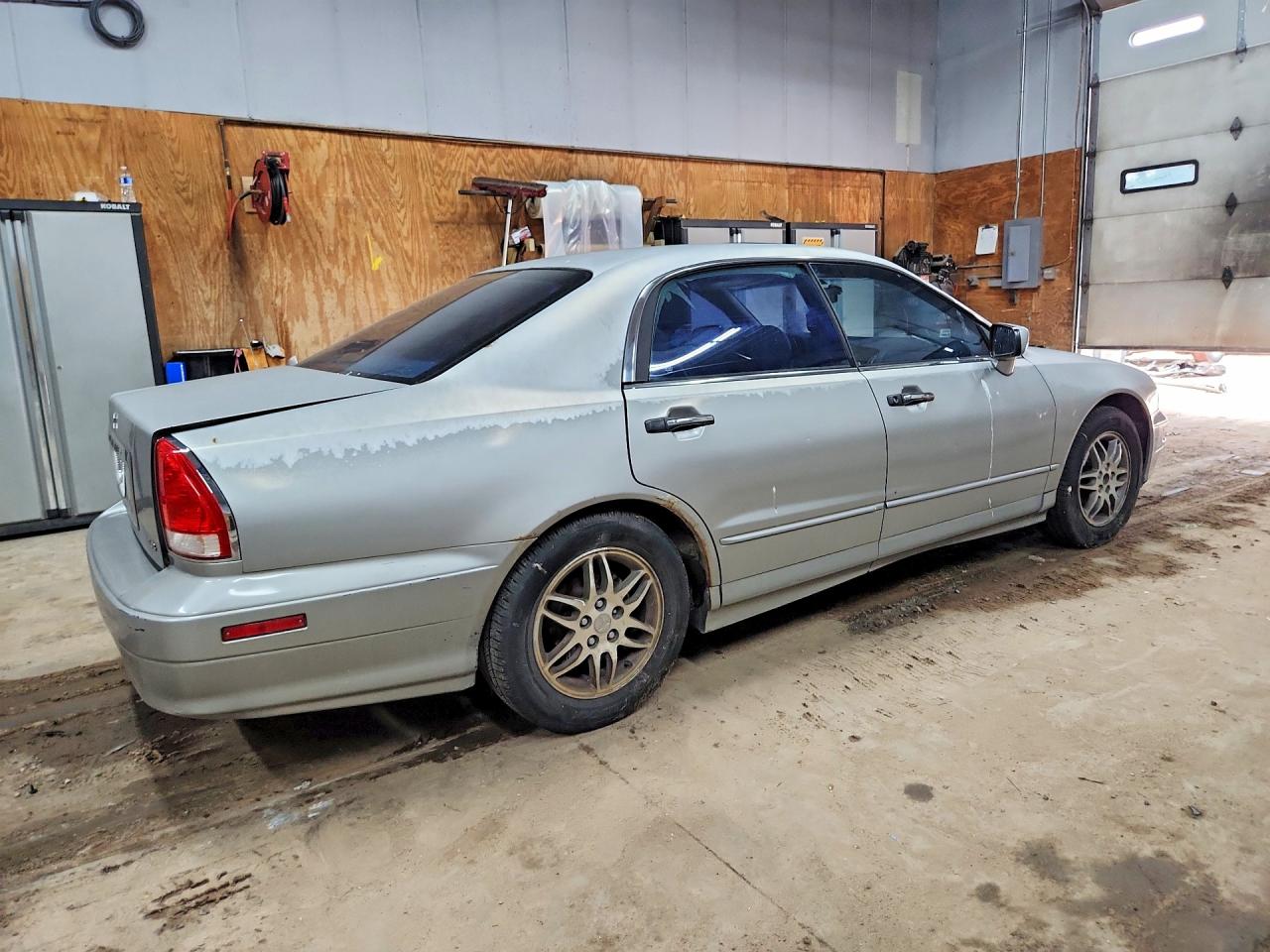 2002 Mitsubishi Diamante Ls Silver vin: 6MMAP67P12T017421