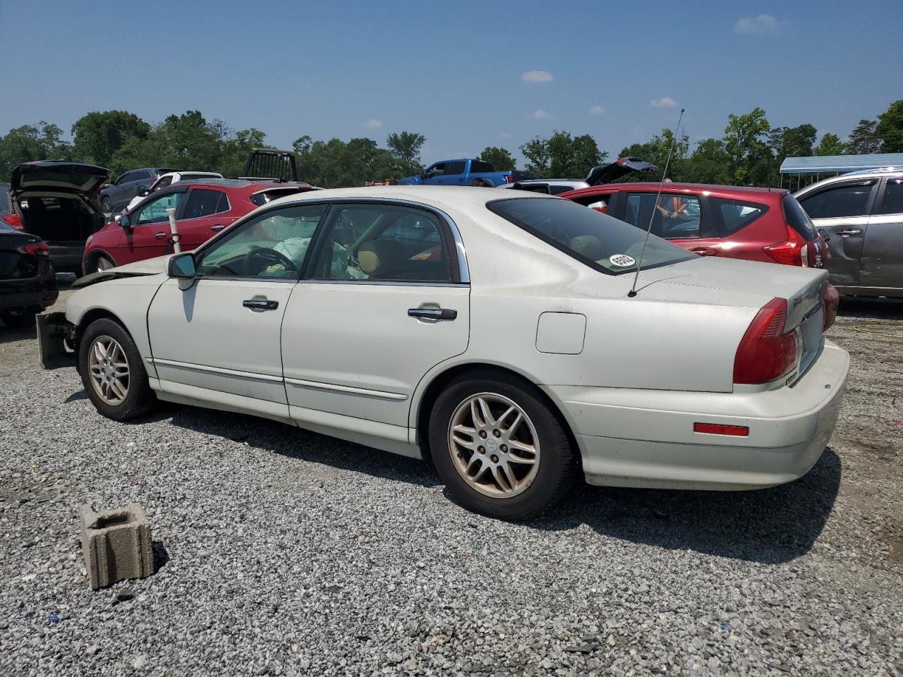 2000 Mitsubishi Diamante Ls White vin: 6MMAP67P5YT001604