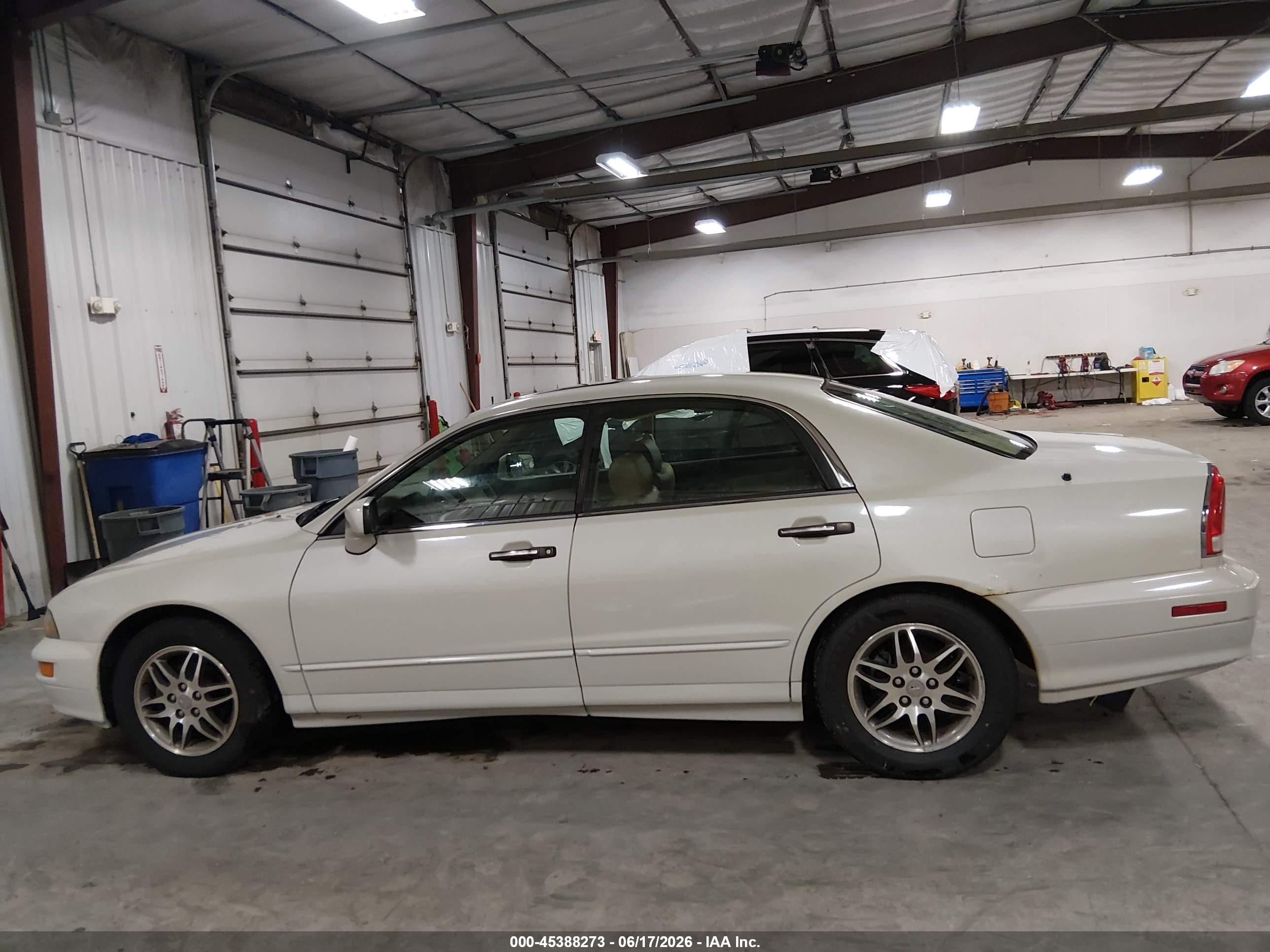 2002 Mitsubishi Diamante Ls White vin: 6MMAP67P72T020582