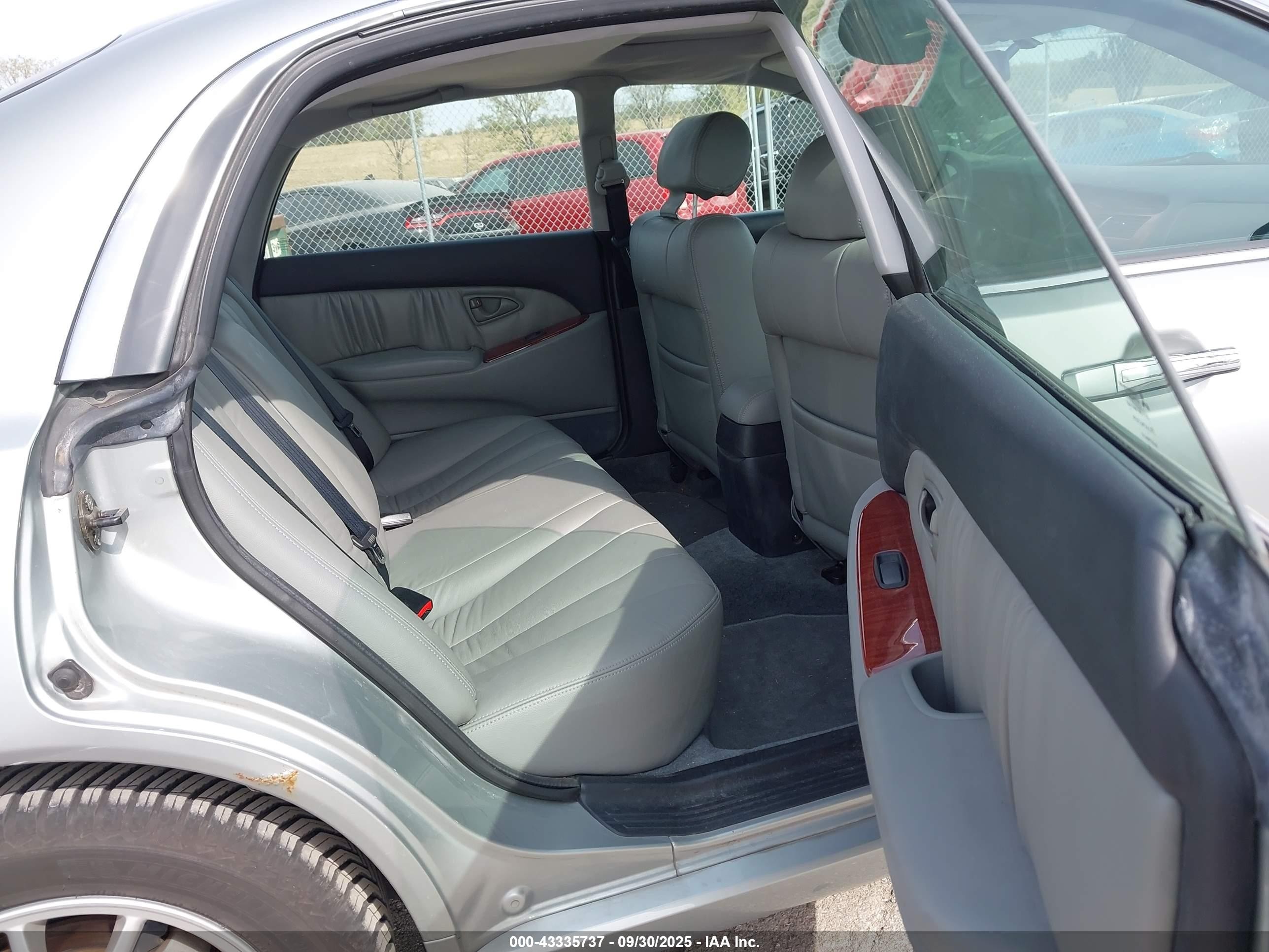 2004 Mitsubishi Diamante Ls Silver vin: 6MMAP67P84T007083