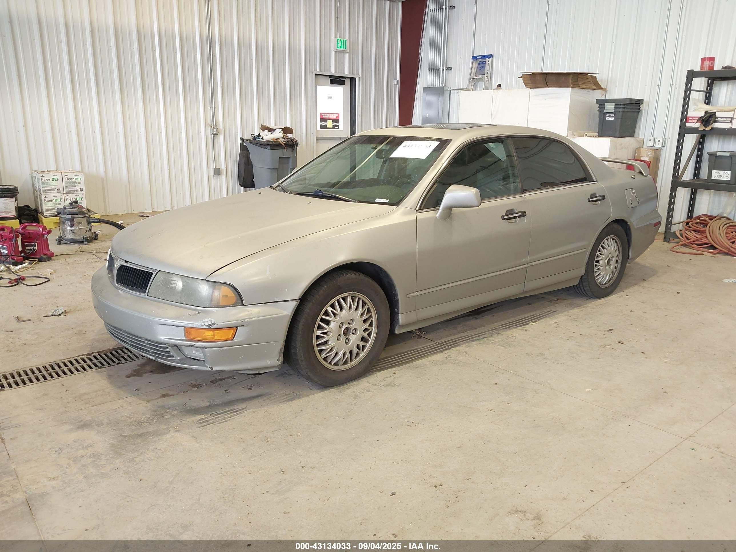 2000 Mitsubishi Diamante Ls Silver vin: 6MMAP67P8YT002133