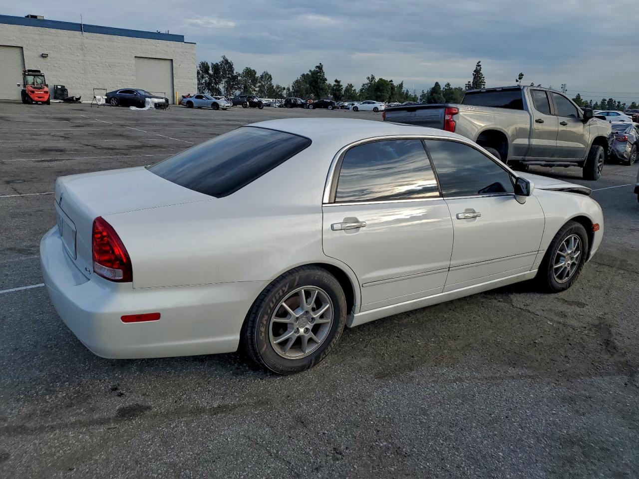 2004 Mitsubishi Diamante Ls White vin: 6MMAP67PX4T000927