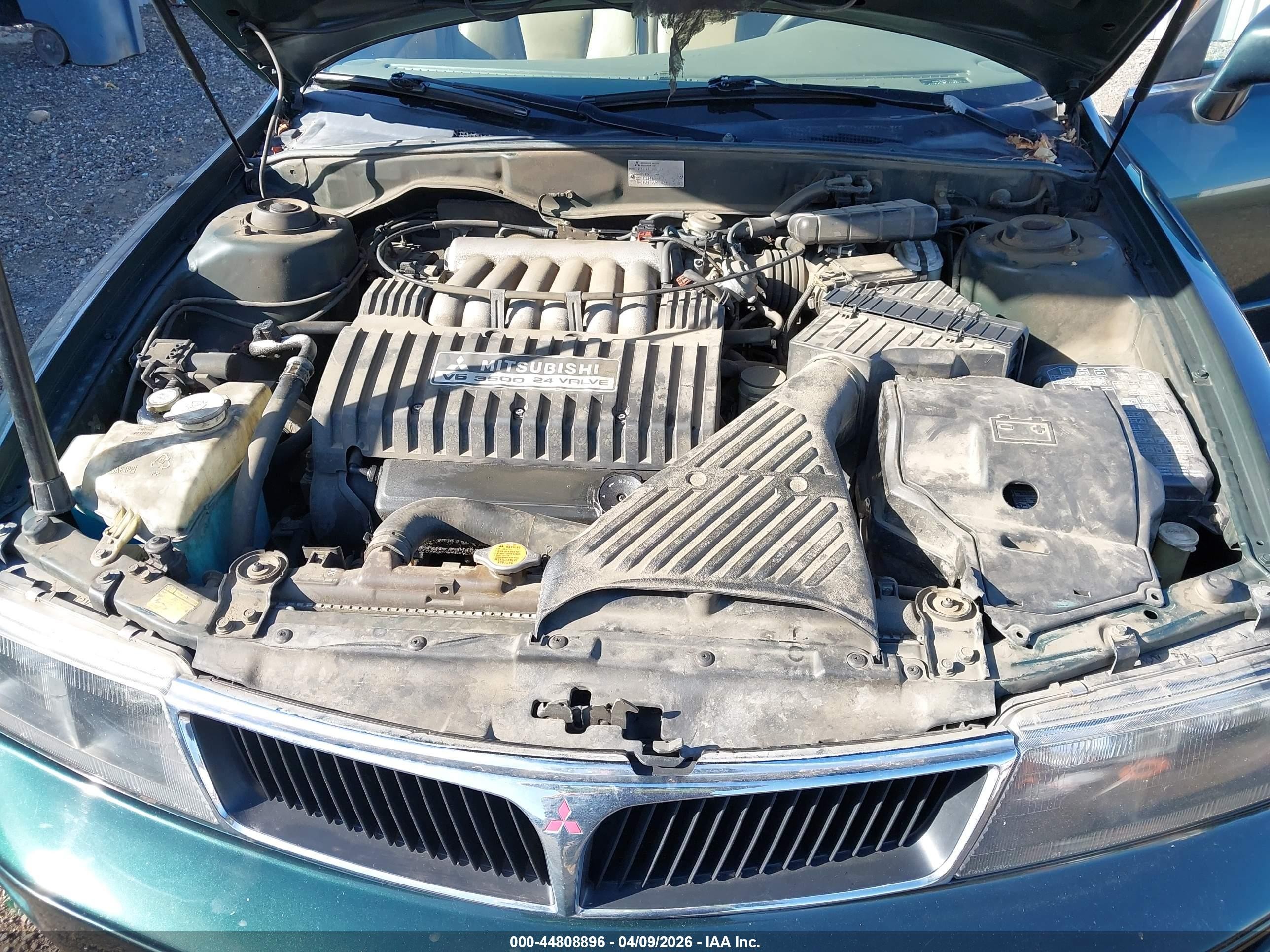 2000 Mitsubishi Diamante Ls Зеленый vin: 6MMAP67PXYT007866