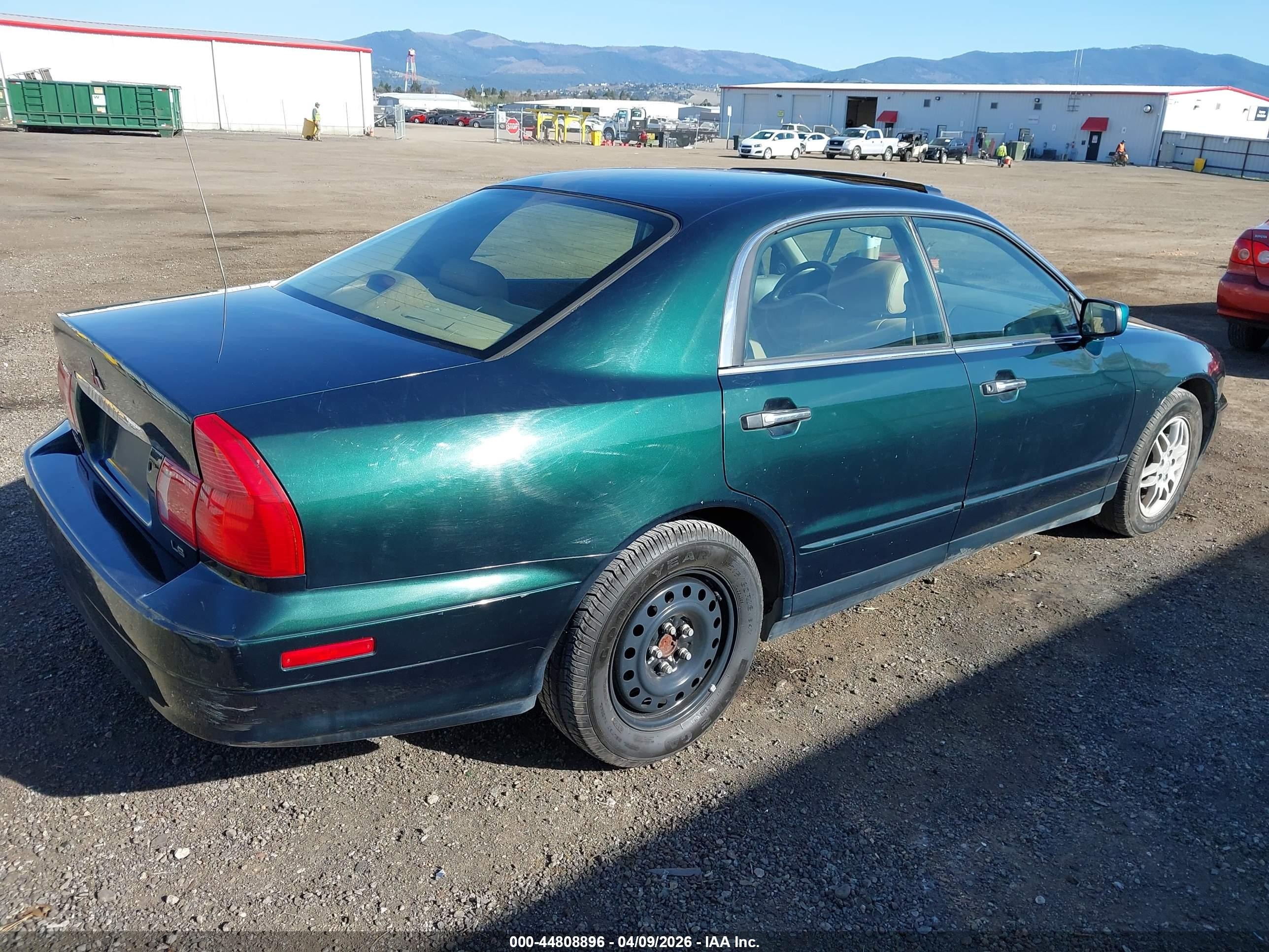 2000 Mitsubishi Diamante Ls Зеленый vin: 6MMAP67PXYT007866