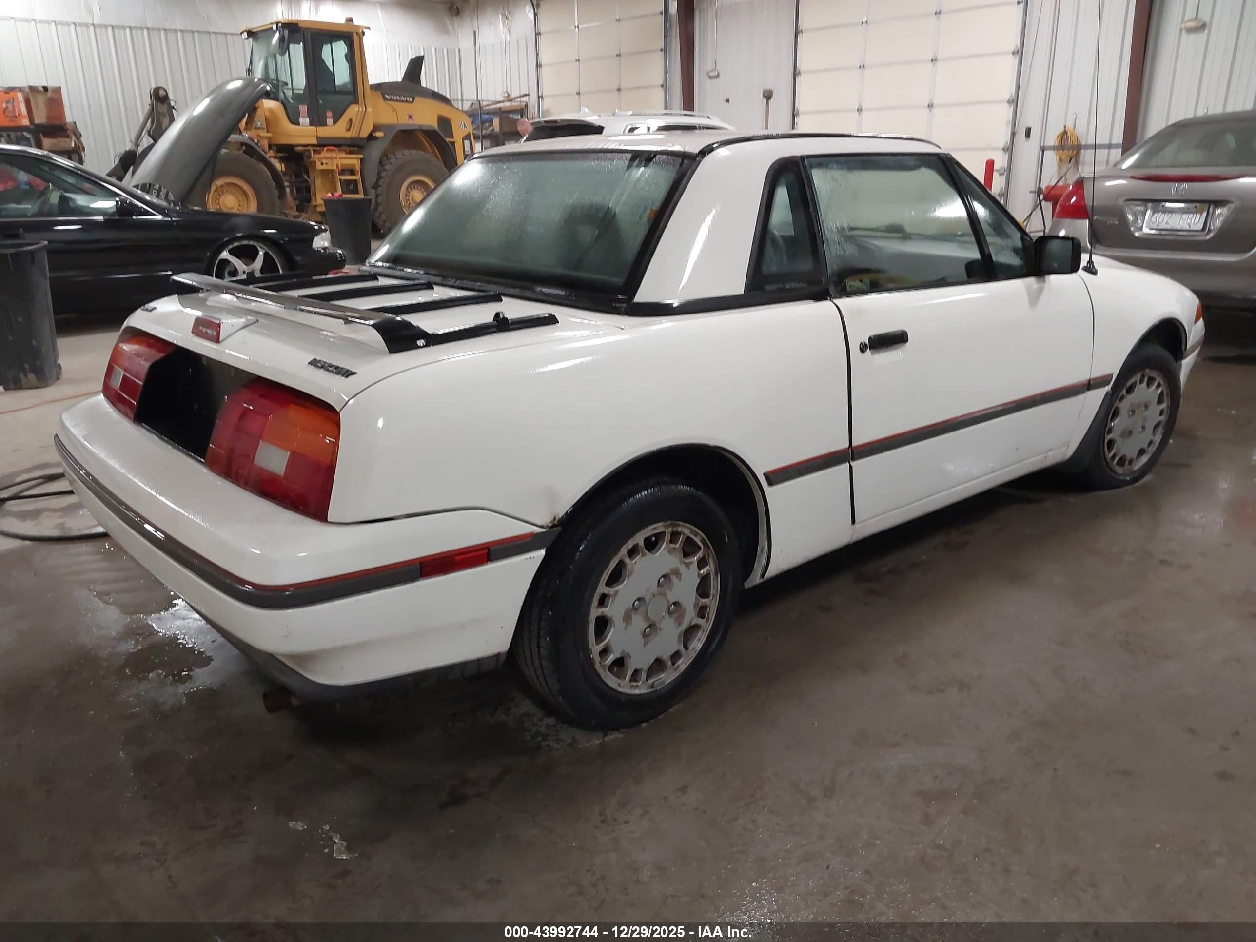 1991 Mercury Capri   White vin: 6MPCT01Z2M8624058