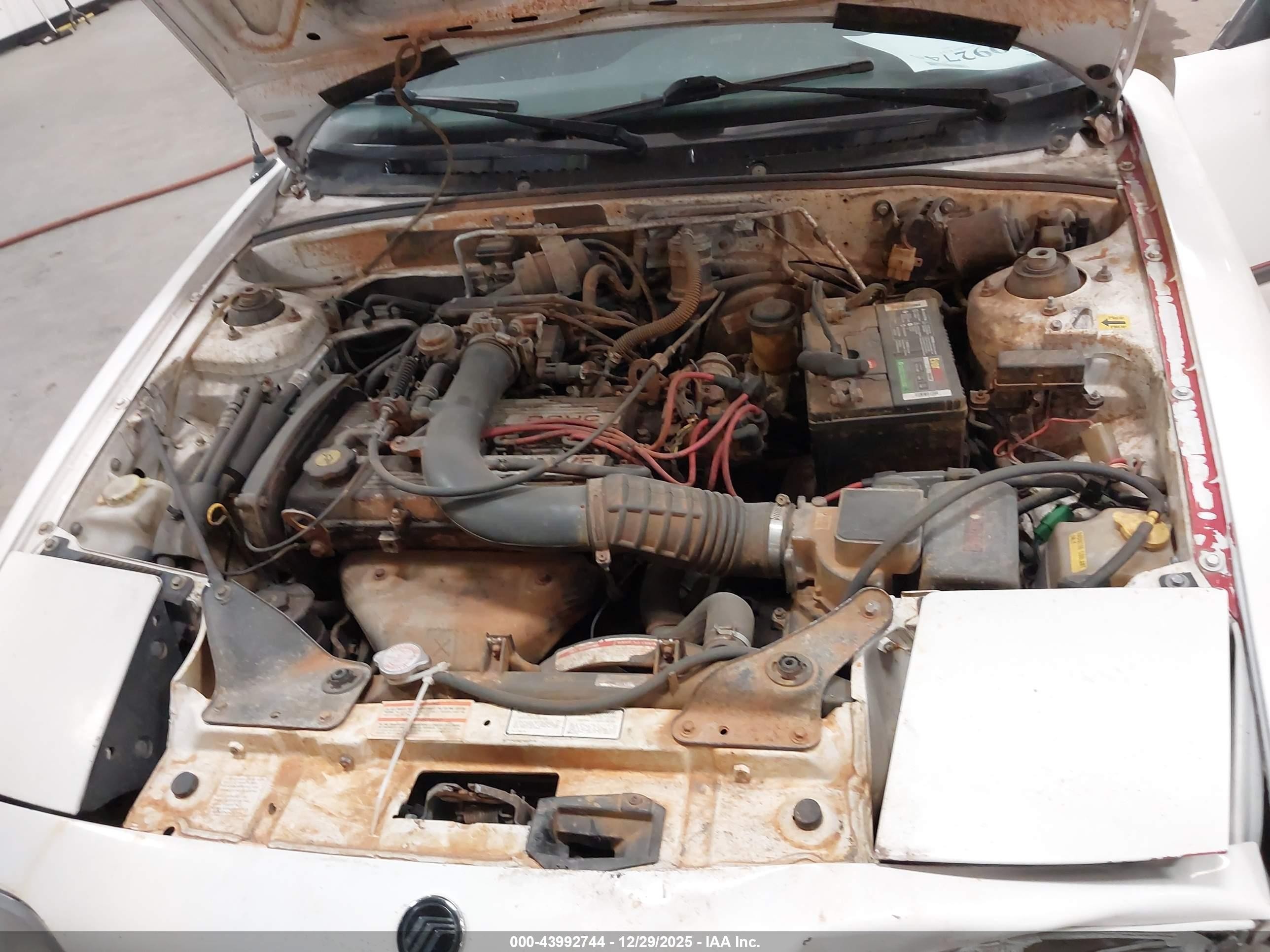 1991 Mercury Capri   White vin: 6MPCT01Z2M8624058